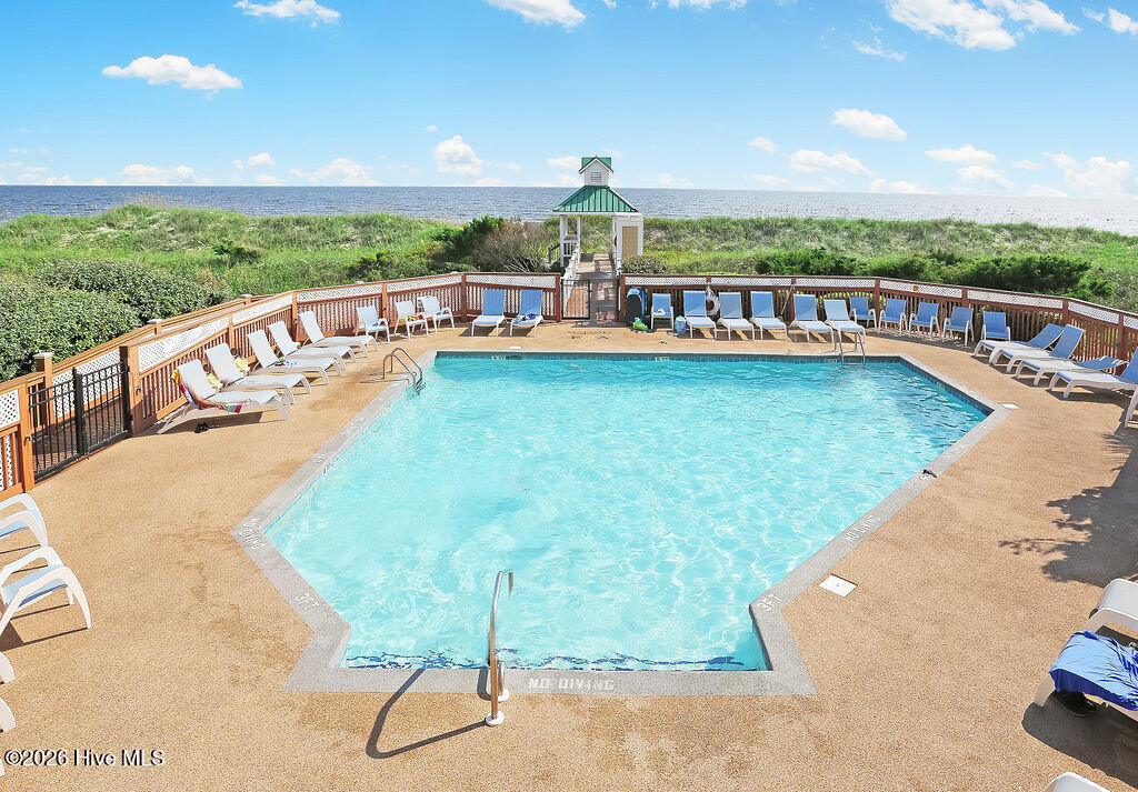 100564801 | Photo 76