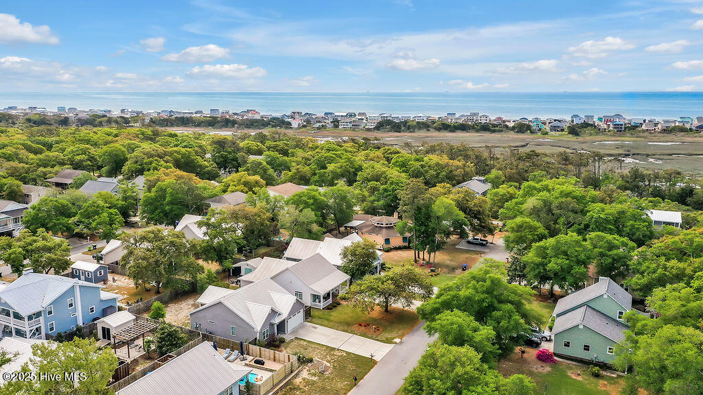 100504186 | Photo 38