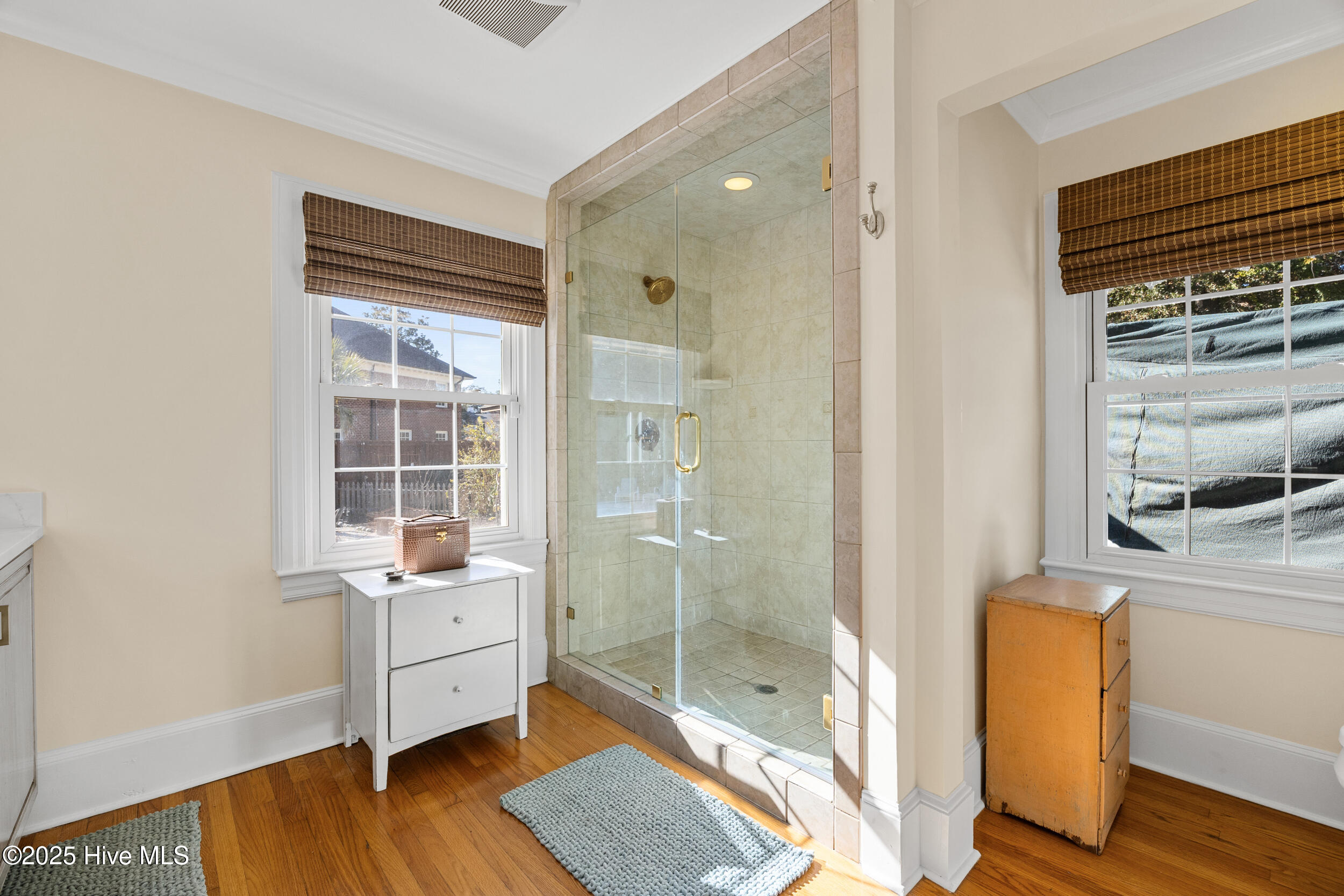 100544713 | Photo 29