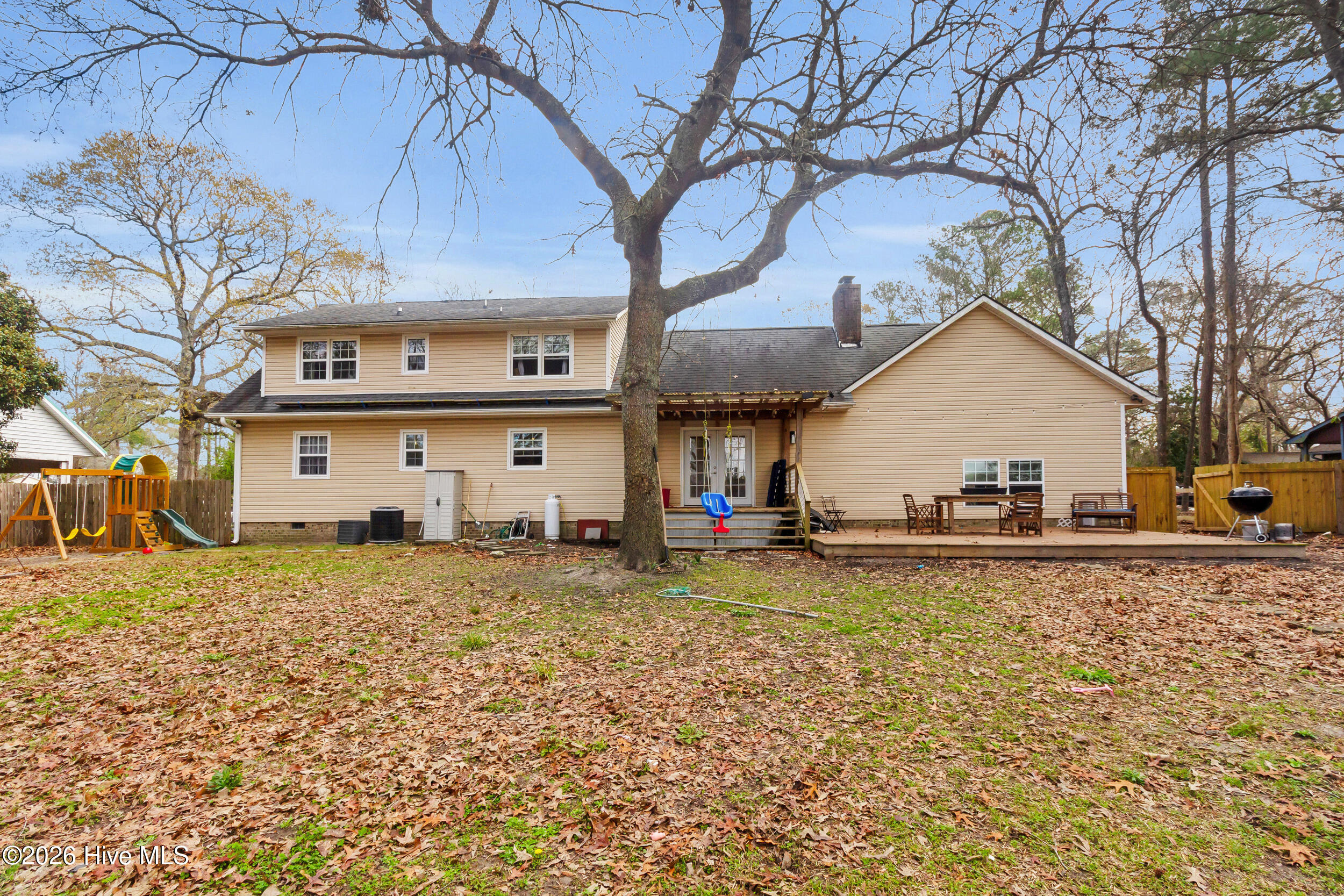 100560236 | Photo 33