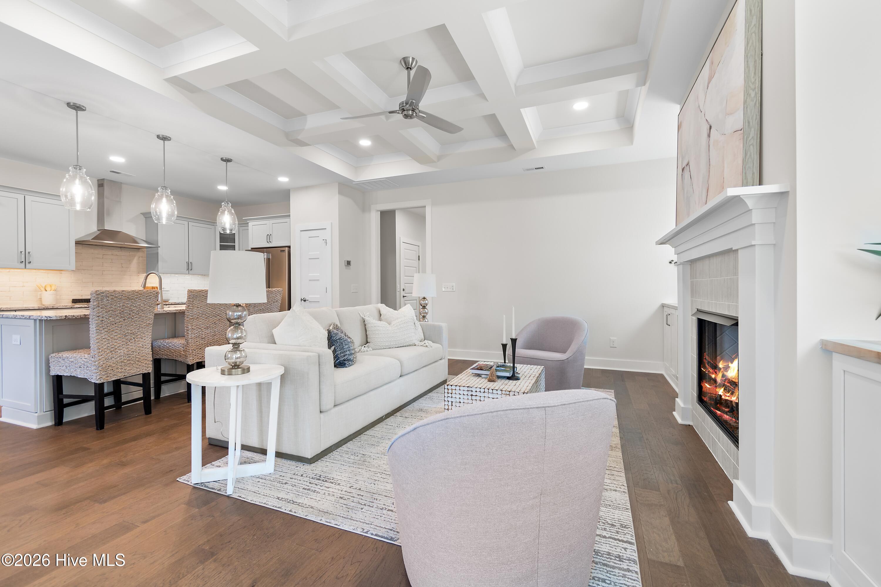 100525148 | Photo 19