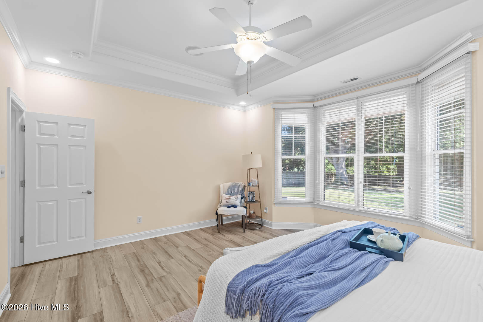 100552363 | Photo 36