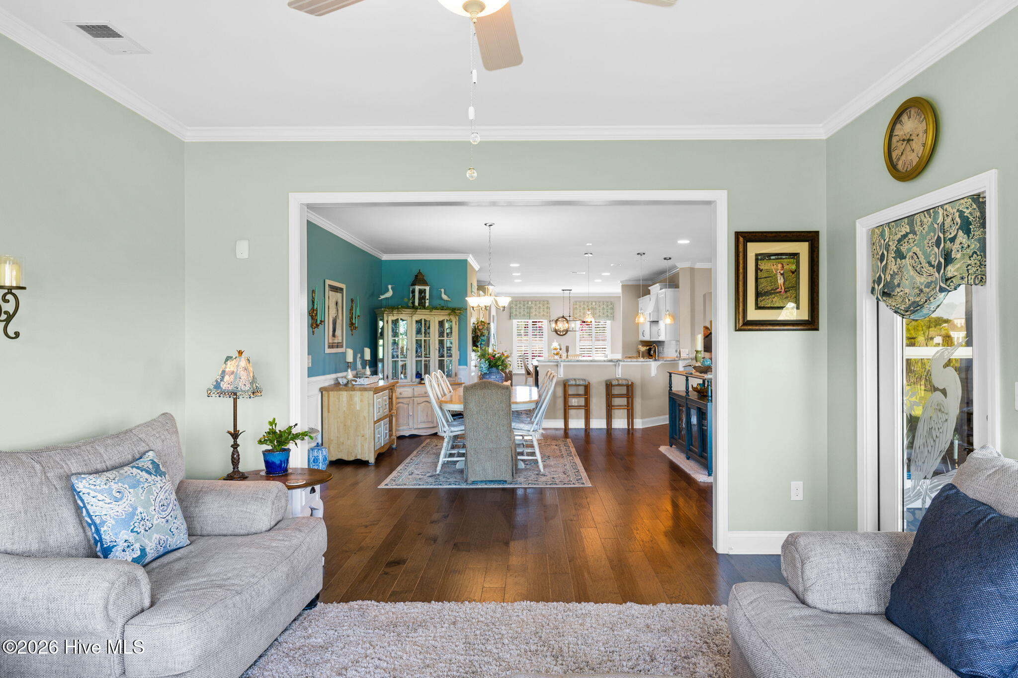 100560467 | Photo 22