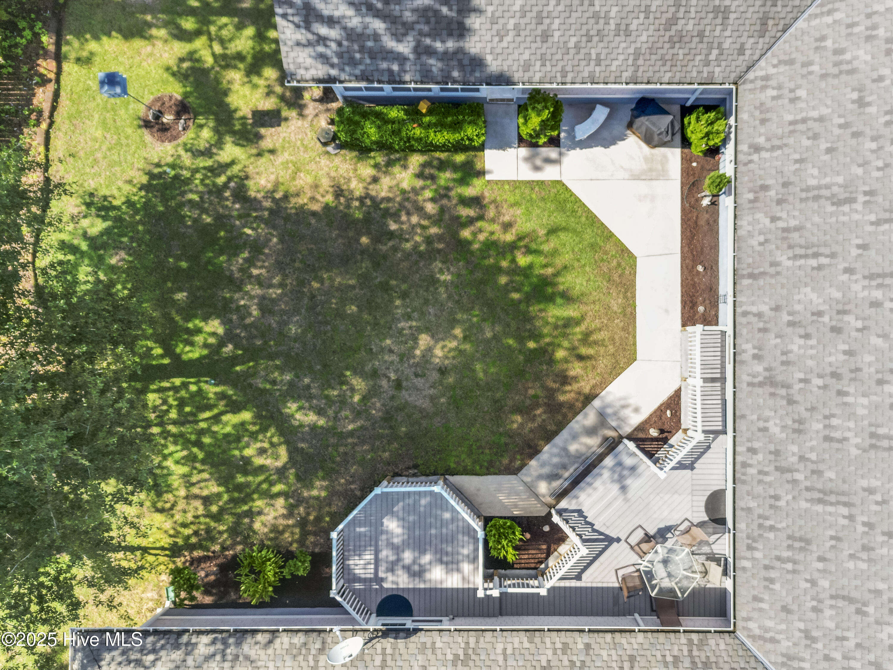 100503346 | Photo 86