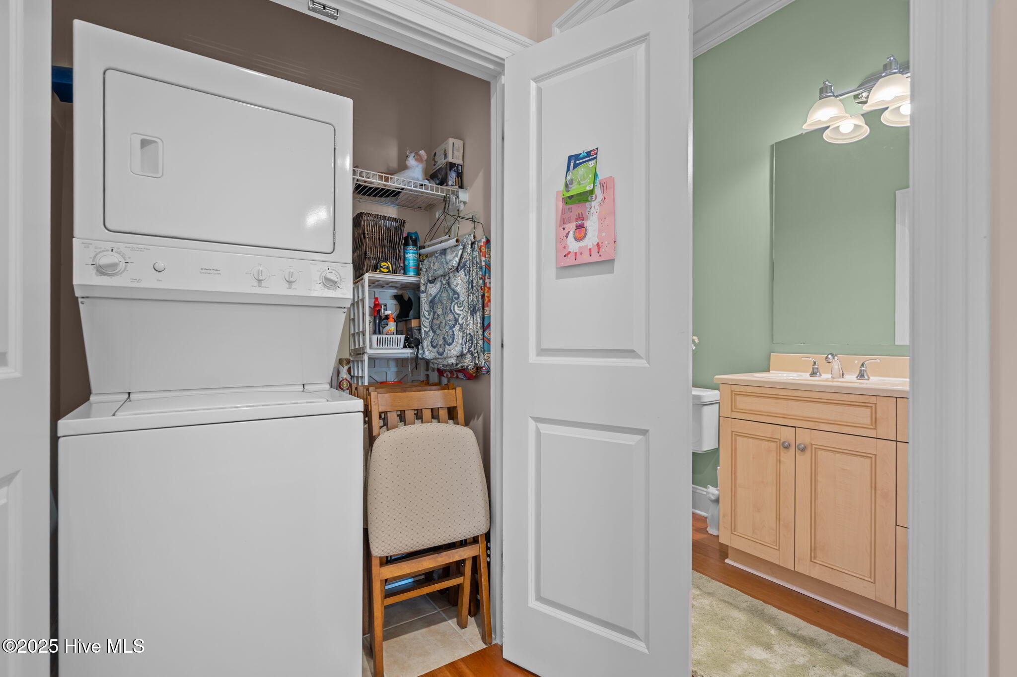 100525076 | Photo 38