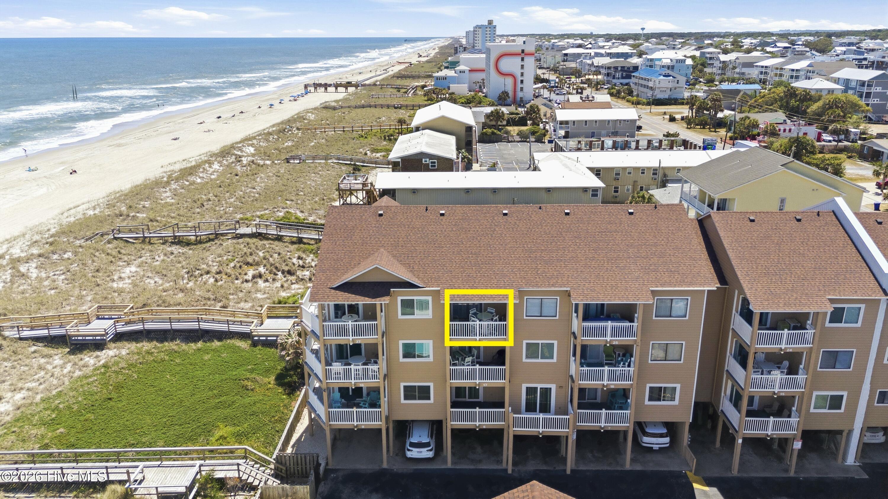 100567945 | Photo 34