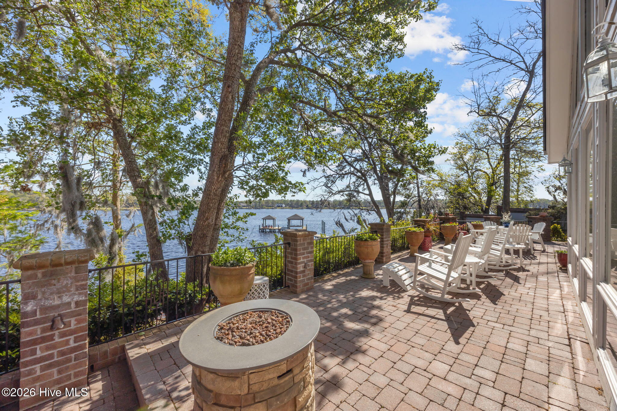 211 Wilson Point Road,Trent Woods