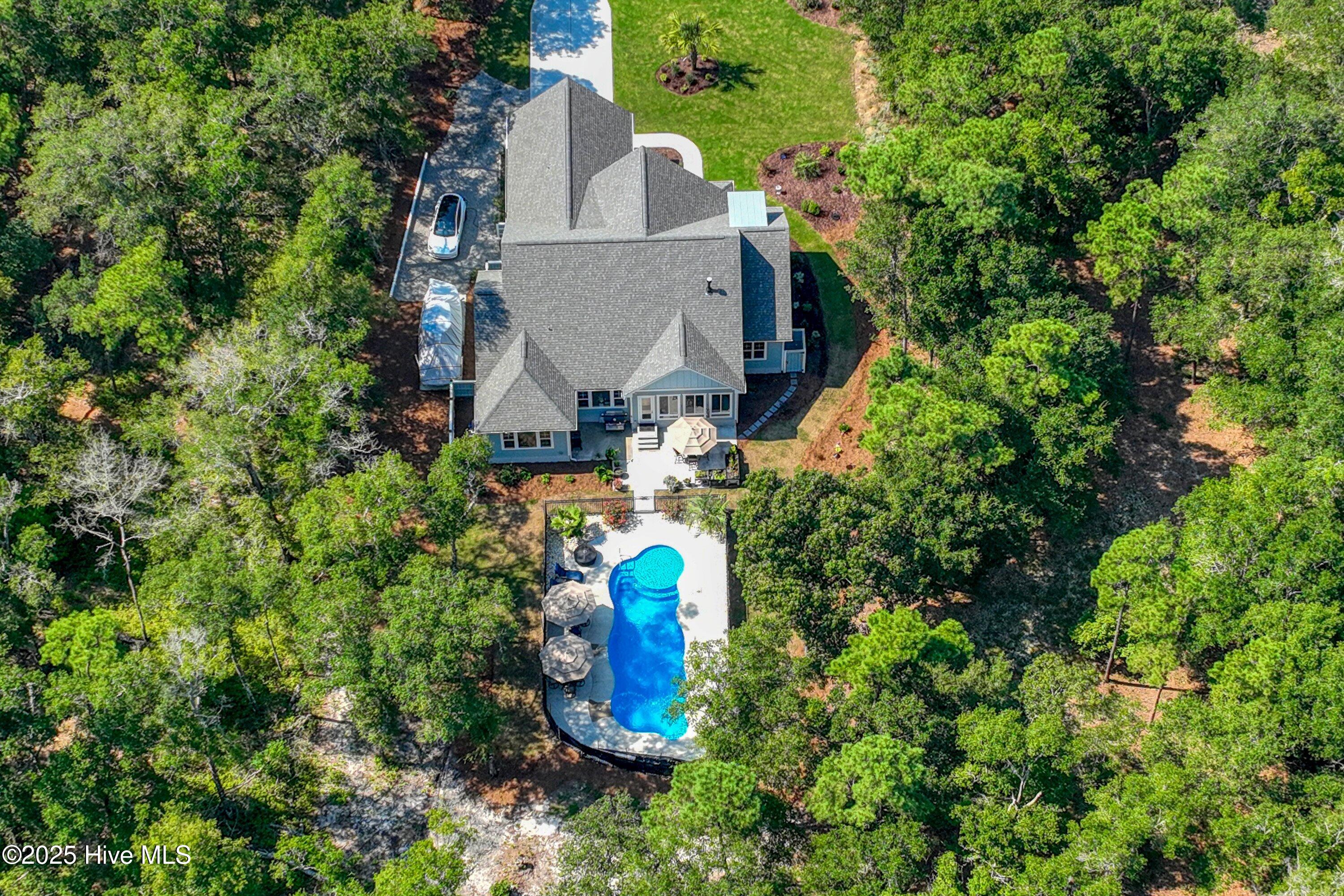 100526199 | Photo 47