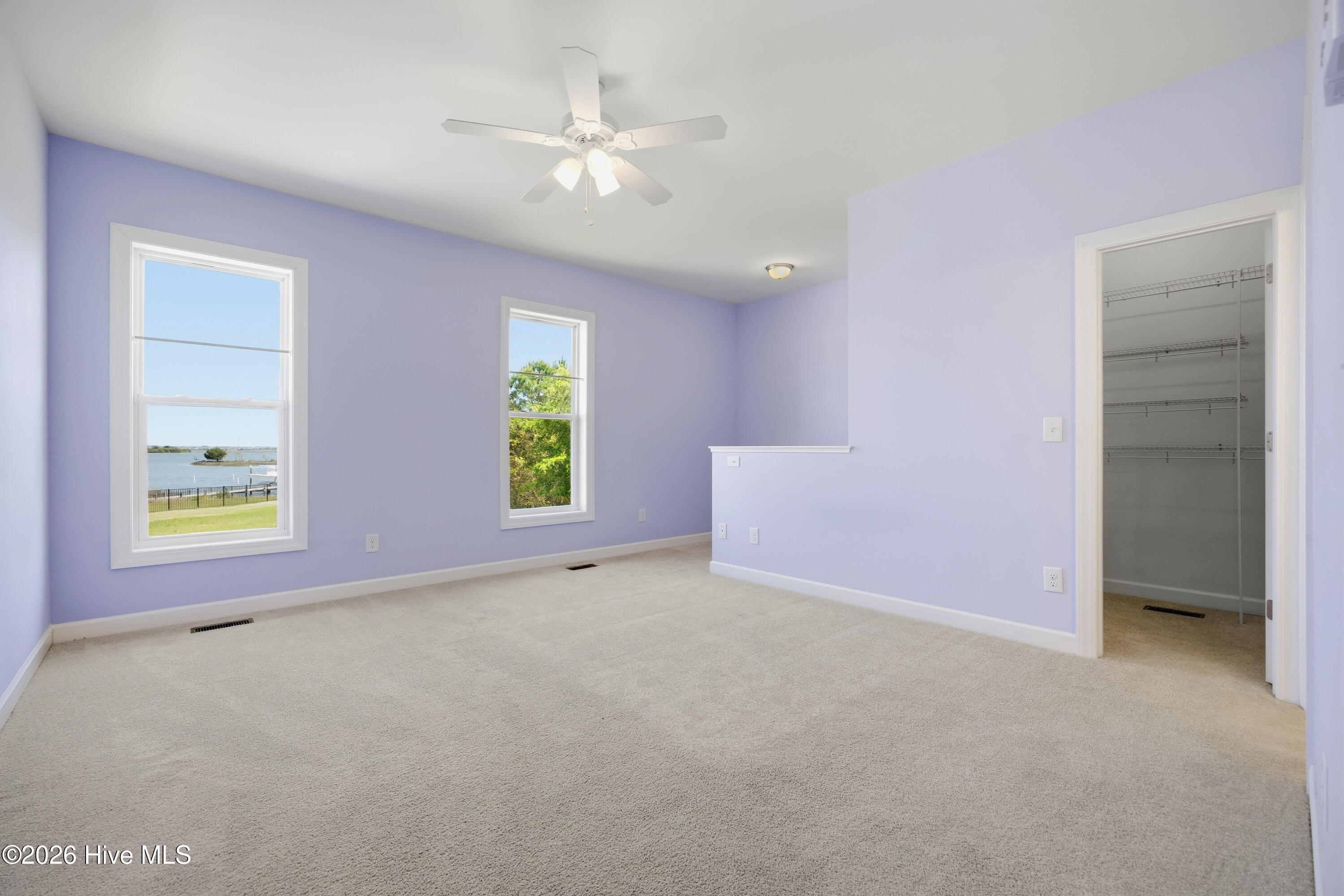 100569941 | Photo 33