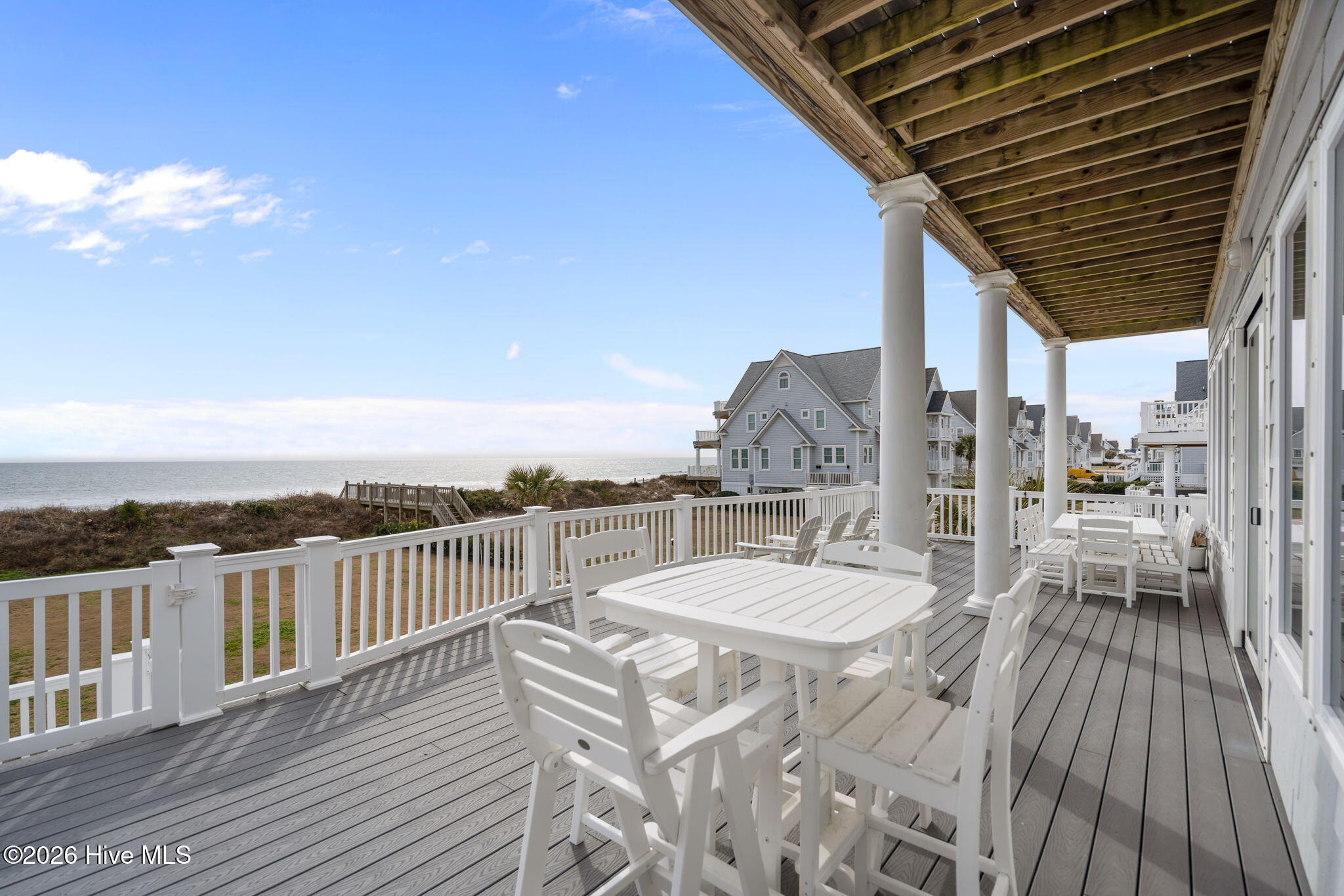 100556459 | Photo 47