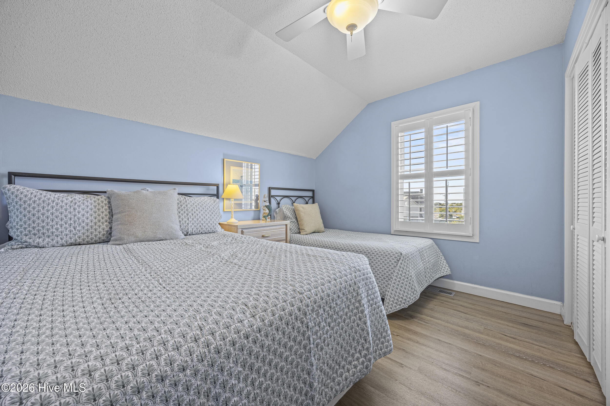 100552554 | Photo 24