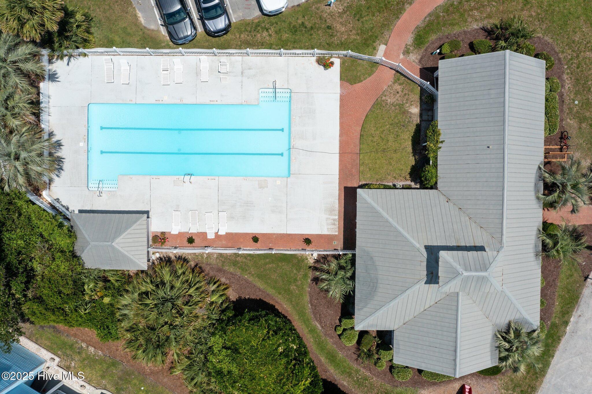 100541168 | Photo 55