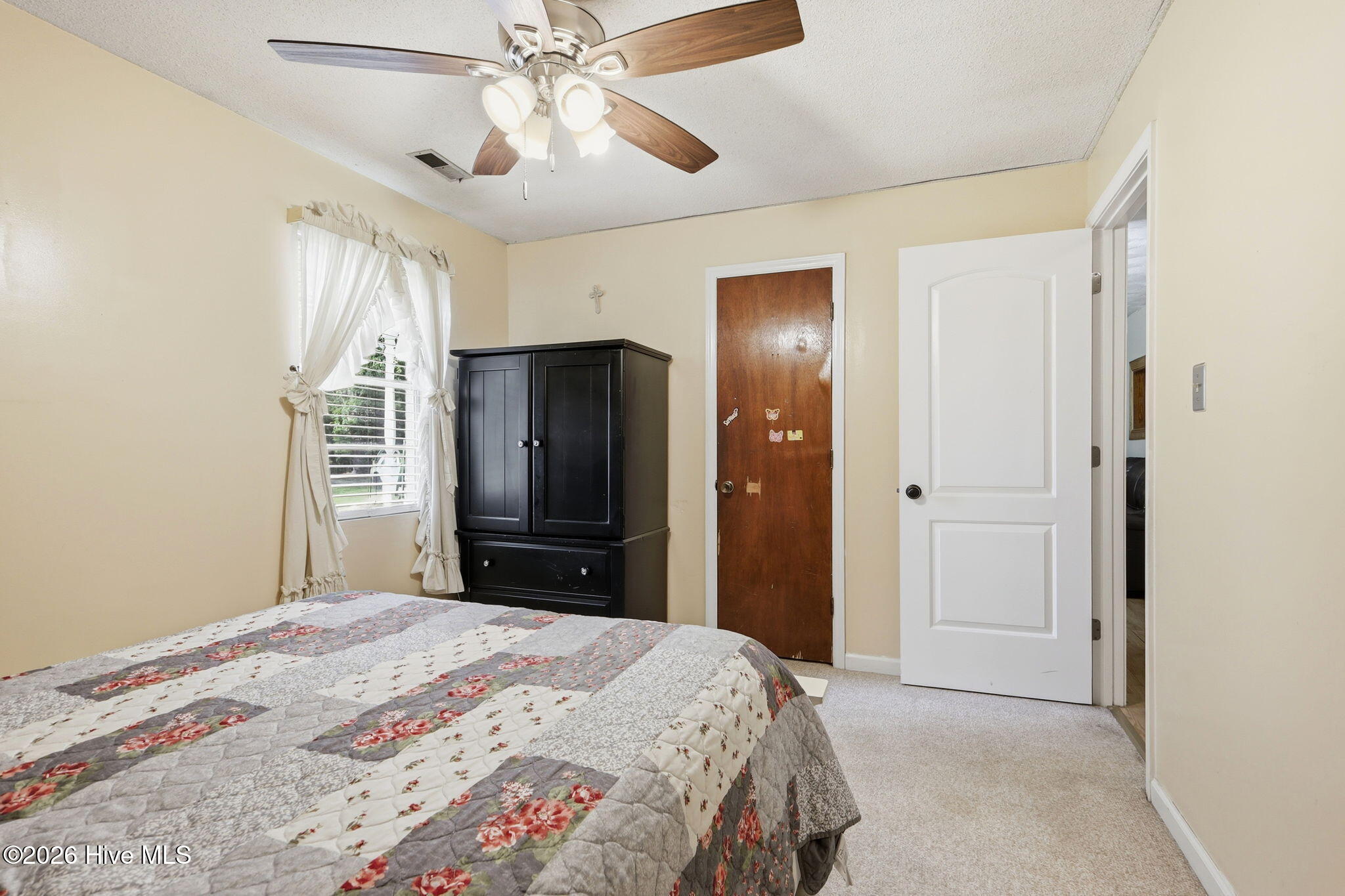 284 Laurel 