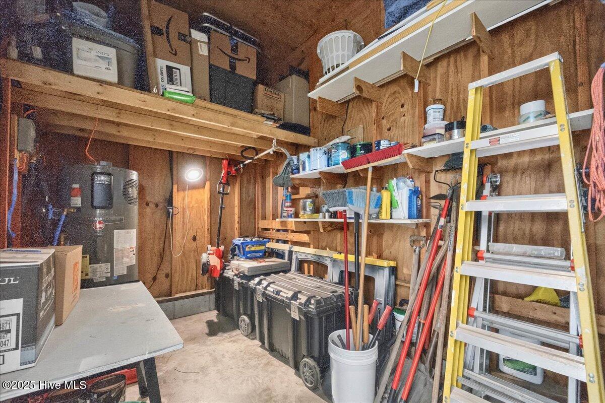 100533045 | Photo 45