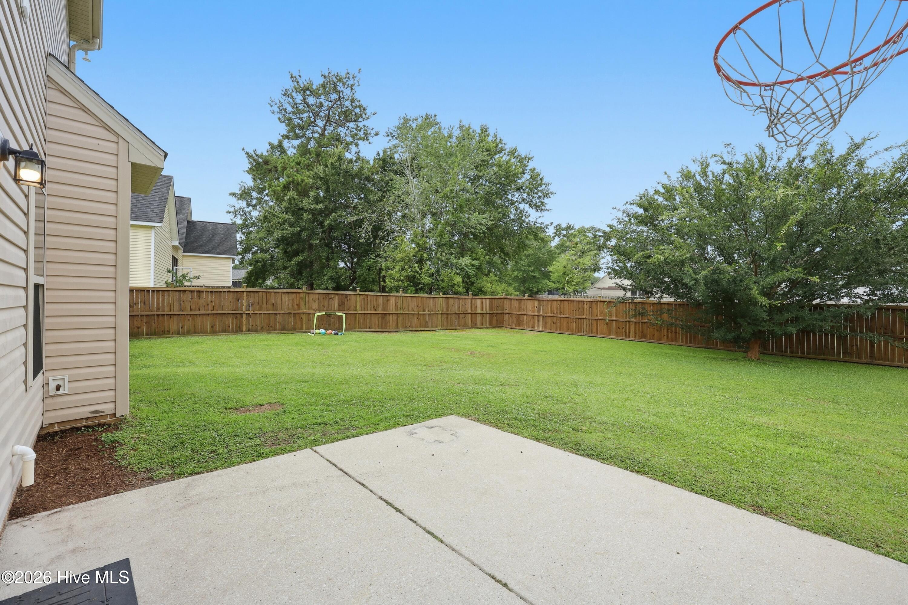 200 Wedgefield Circle,Maple Hill