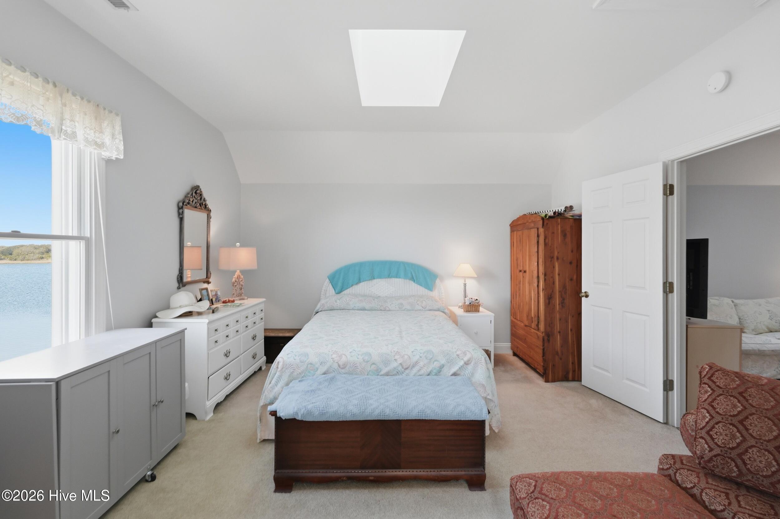 100561994 | Photo 60