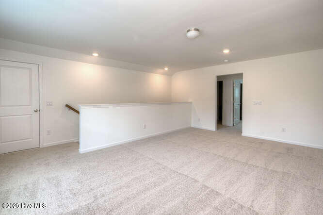 100525166 | Photo 23