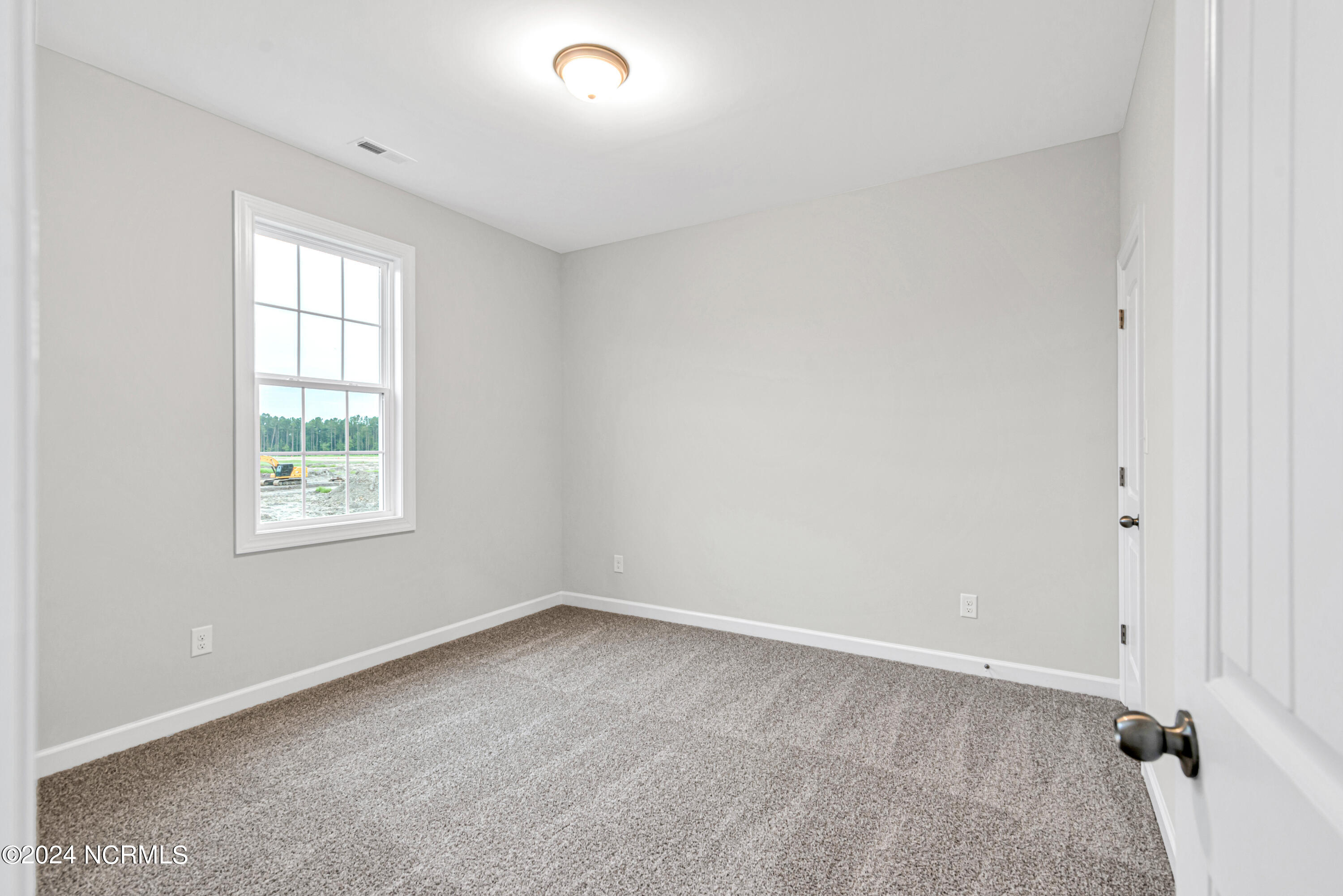 100563429 | Photo 41