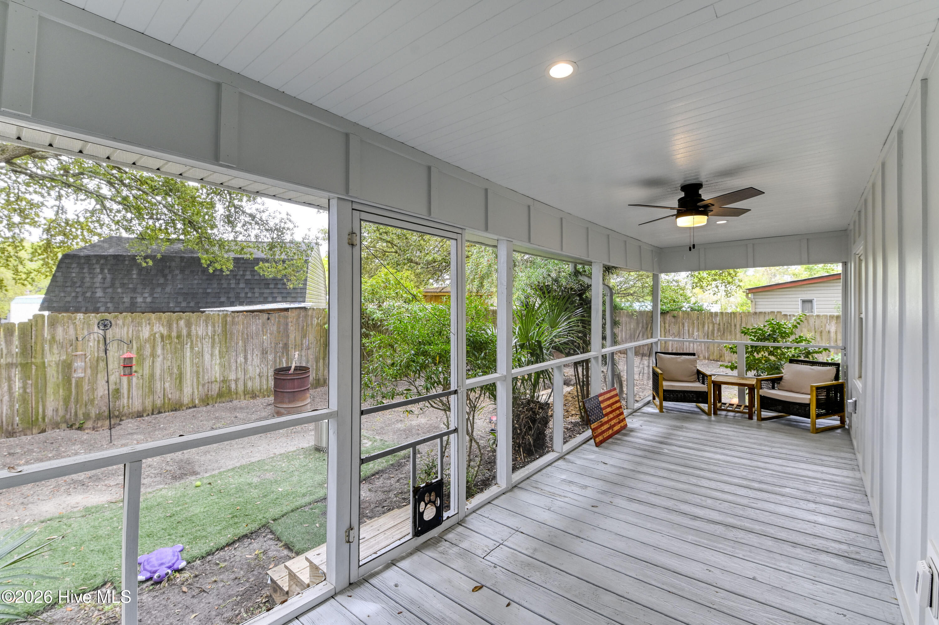 100566355 | Photo 34