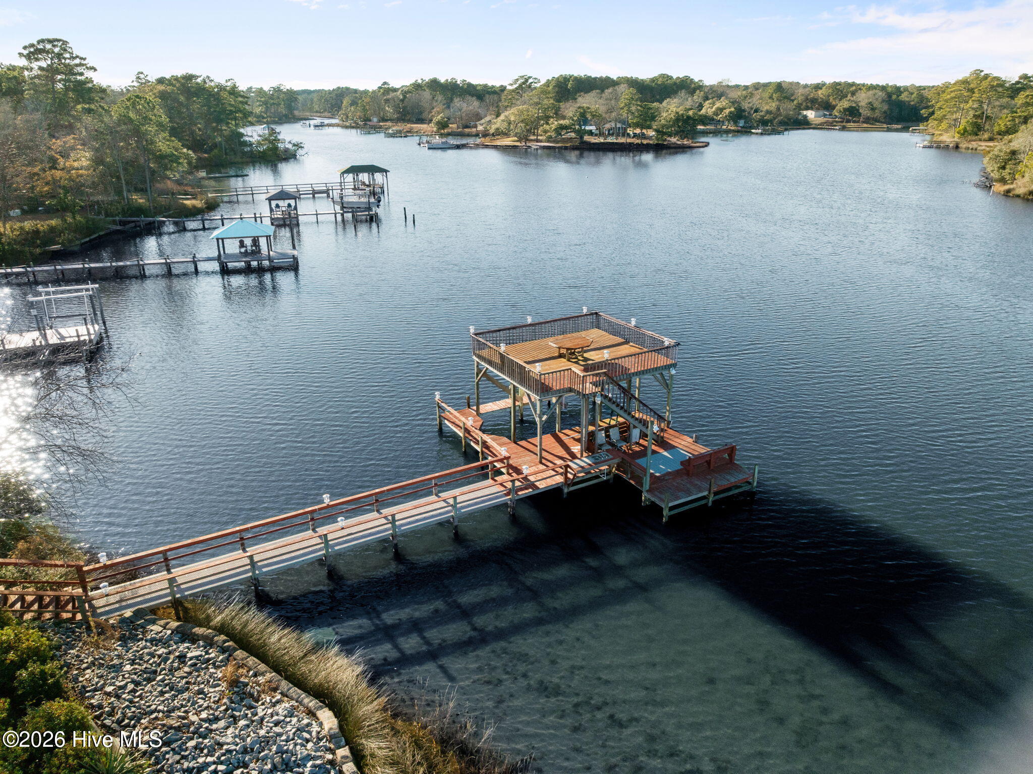 100542324 | Photo 22