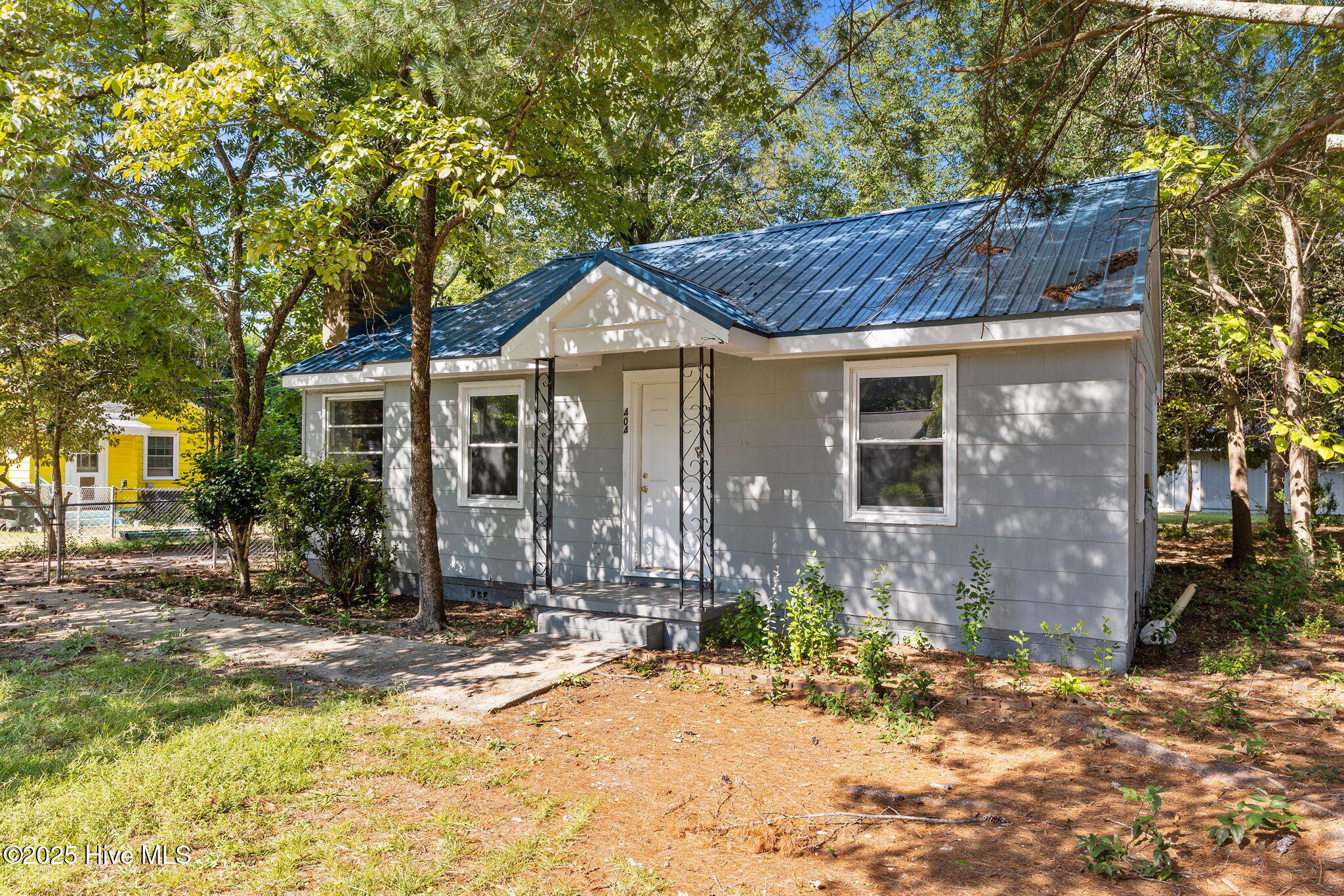 Homes for sale in Aberdeen, NC | 404 Seymour St, Aberdeen, NC 28315 | MLS# 100529233