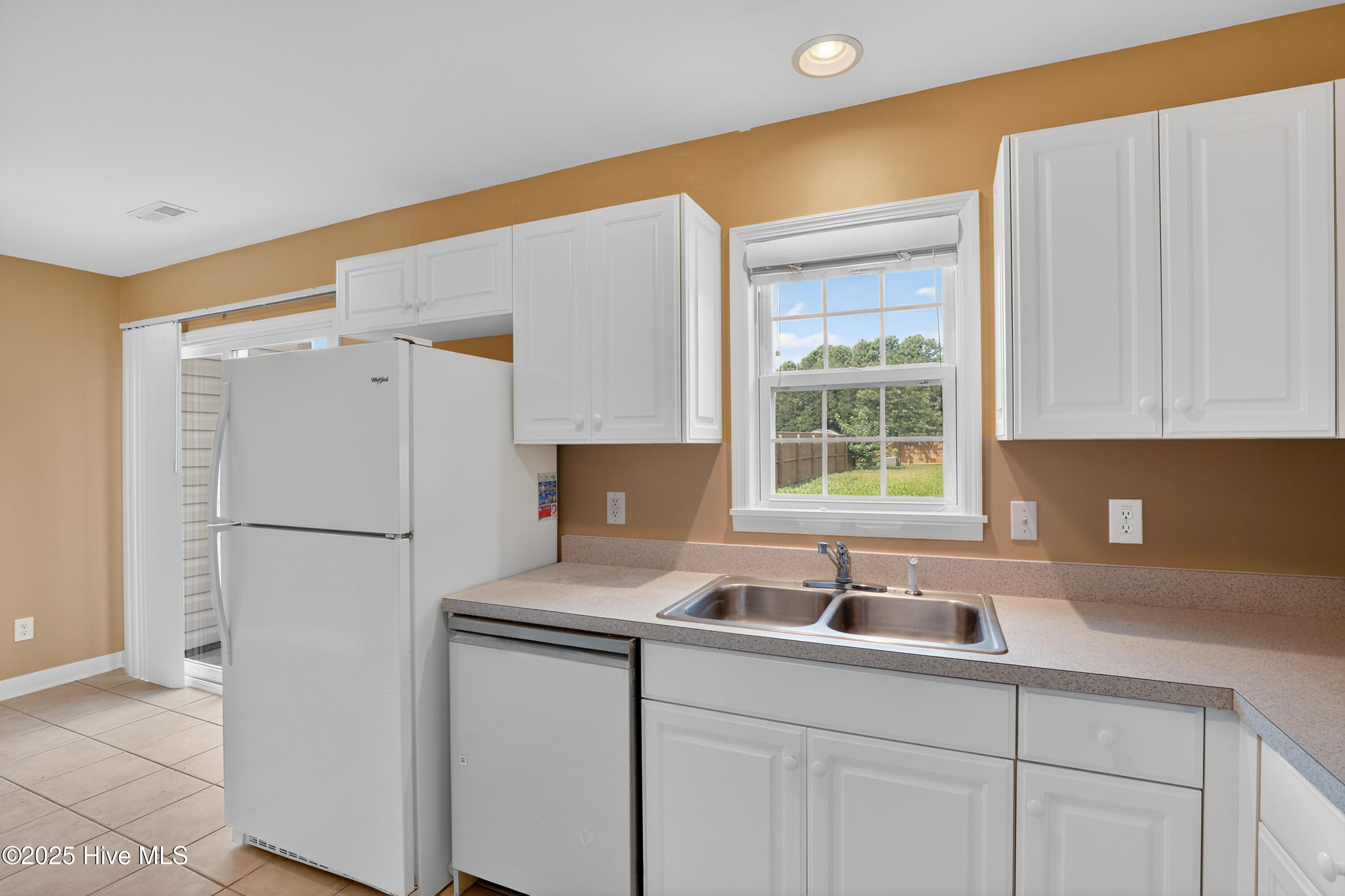 115 Tillett Lane, Sneads Ferry, NC 28460 – photo 9: 012_6G8A7152 copy