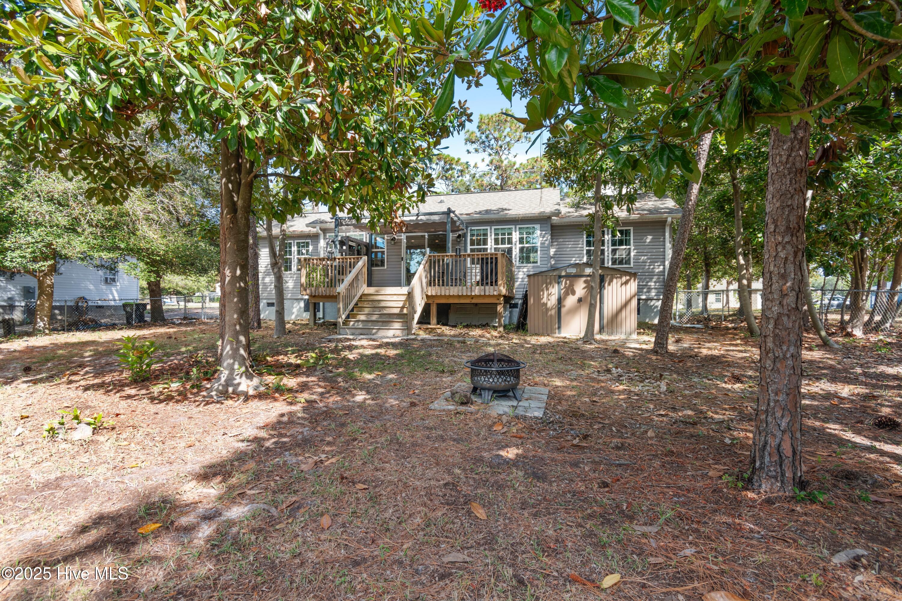 100532818 | Photo 25