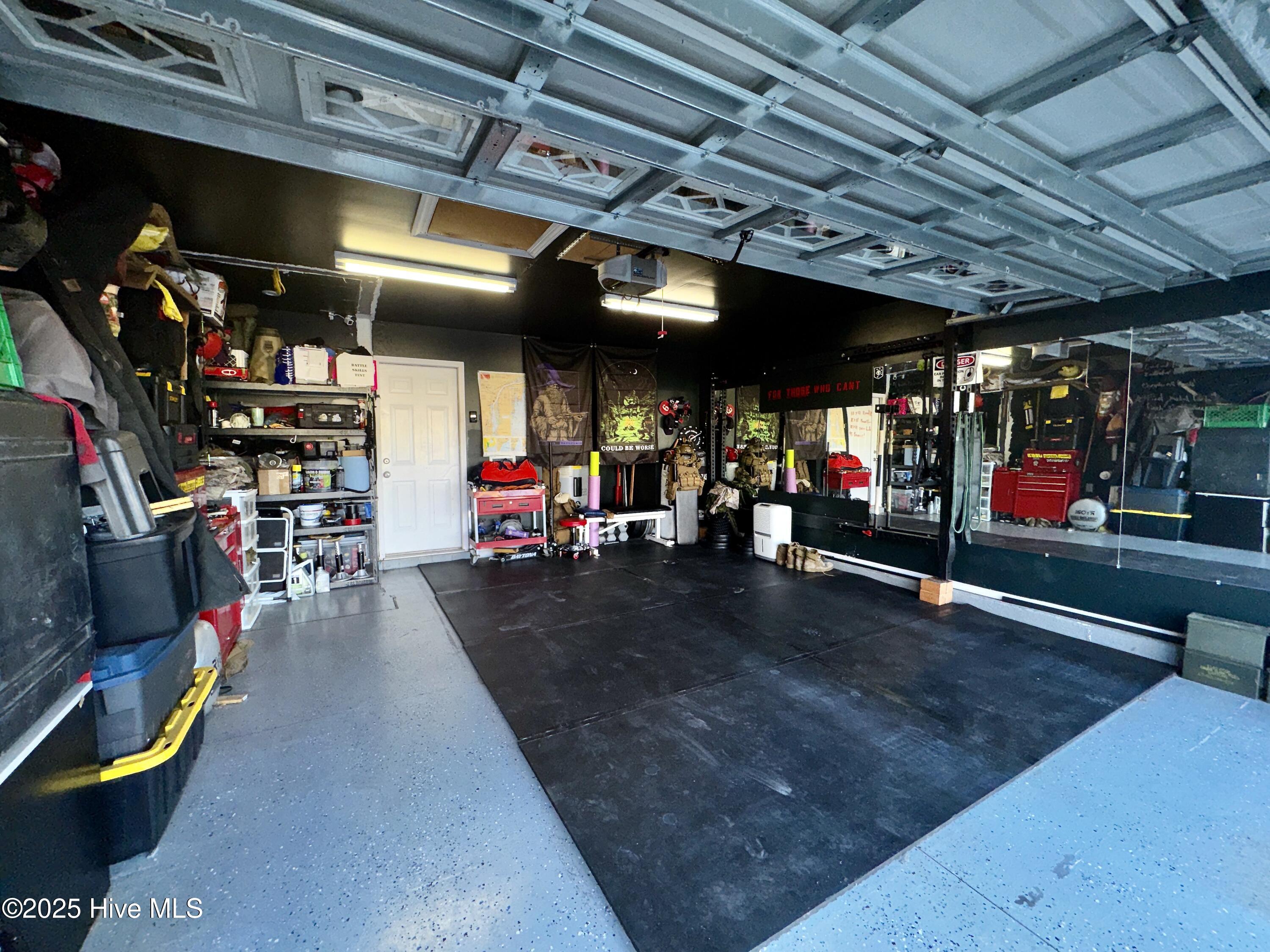 100545242 | Photo 14