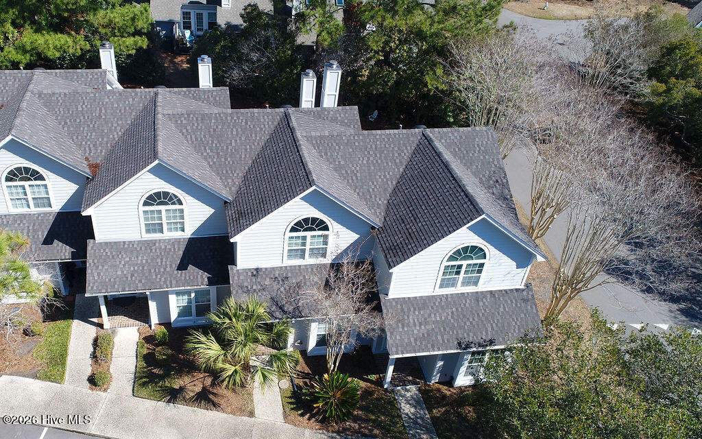 100557478 | Photo 40