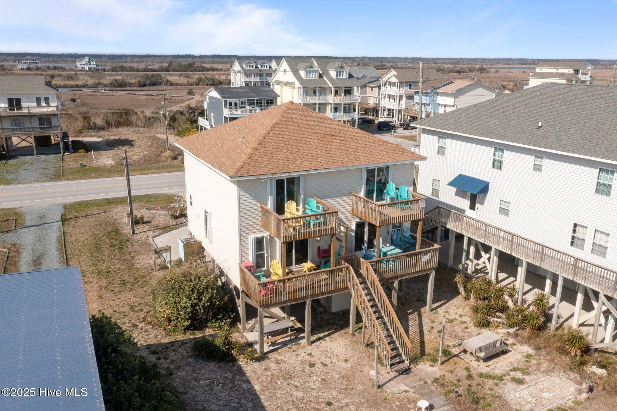 100493847 | Photo 46