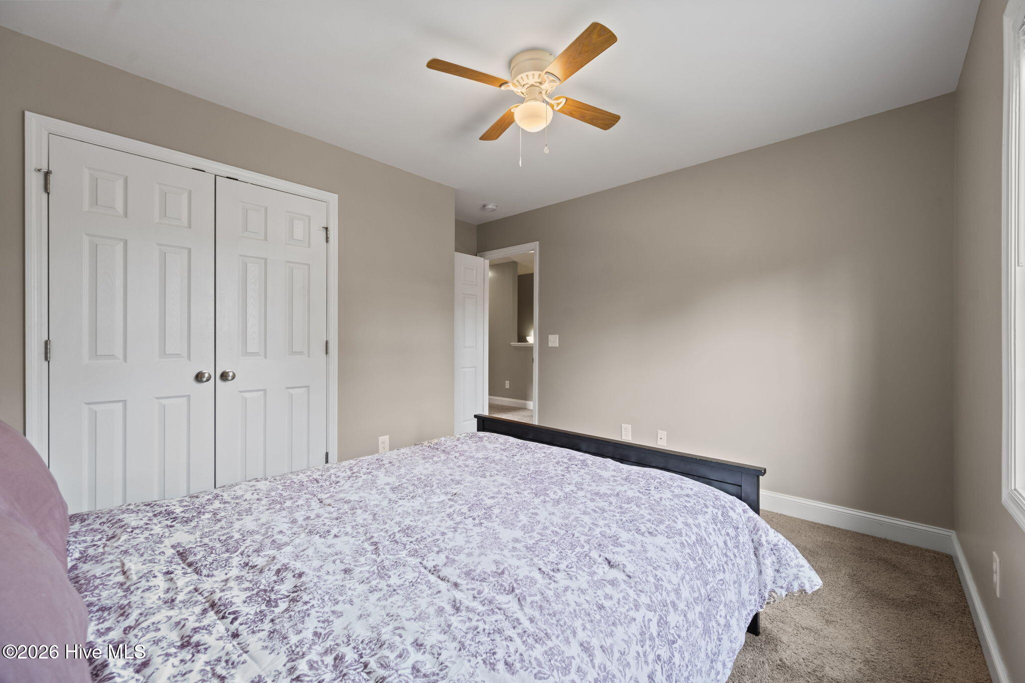 100549610 | Photo 29