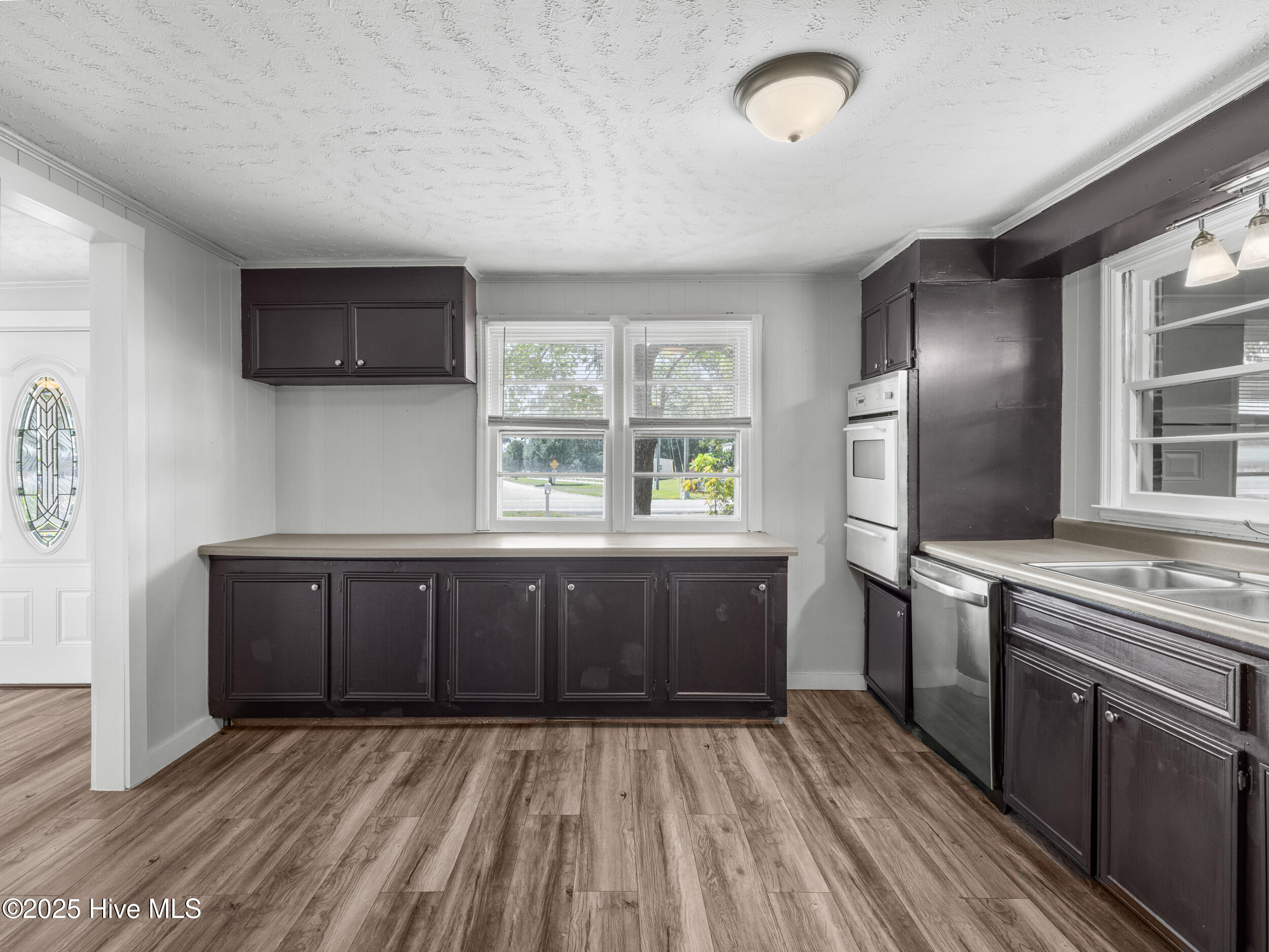 100529453 | Photo 12