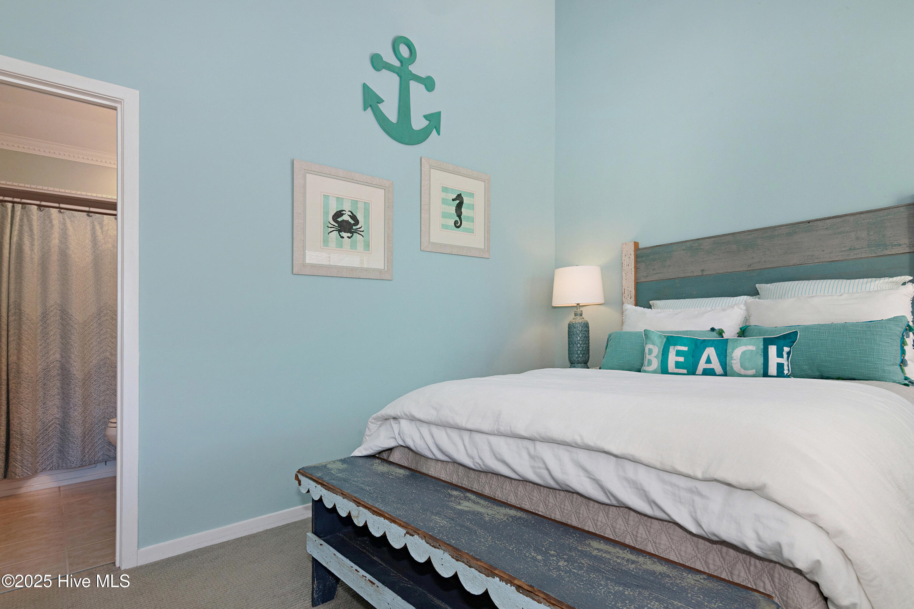 100526215 | Photo 34