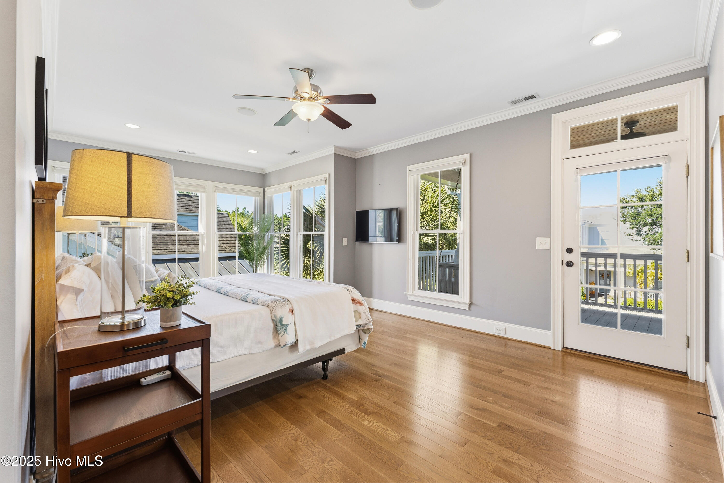 100541360 | Photo 28