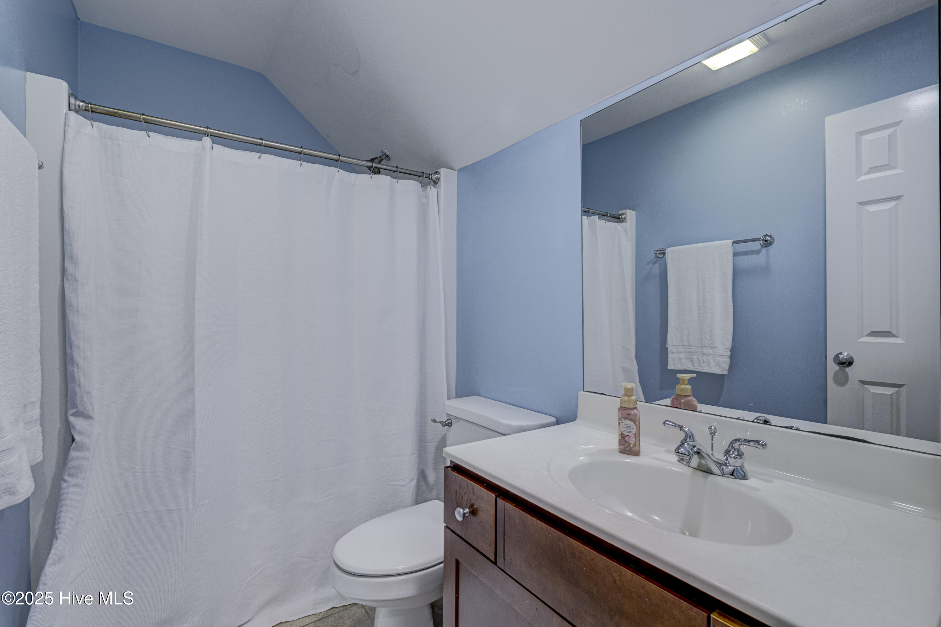 100535158 | Photo 46