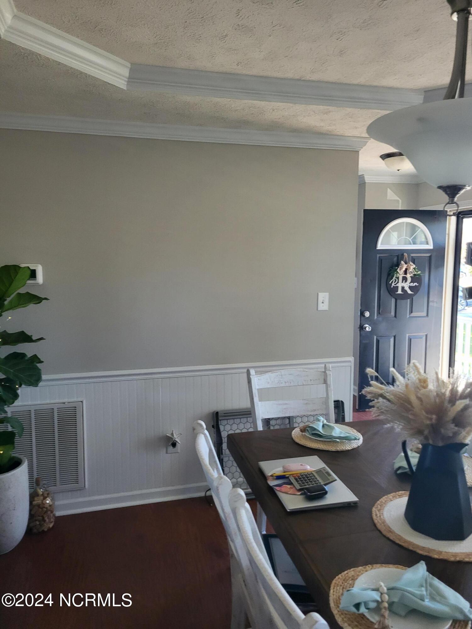 100568471 | Photo 18