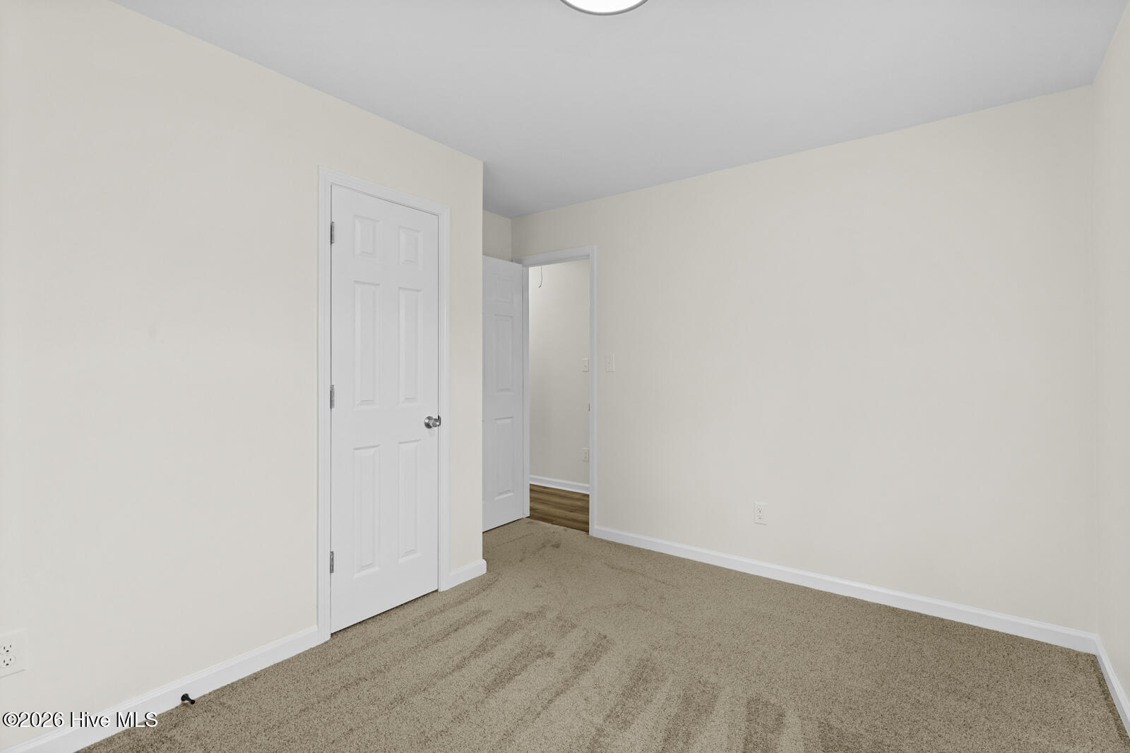 100563148 | Photo 20