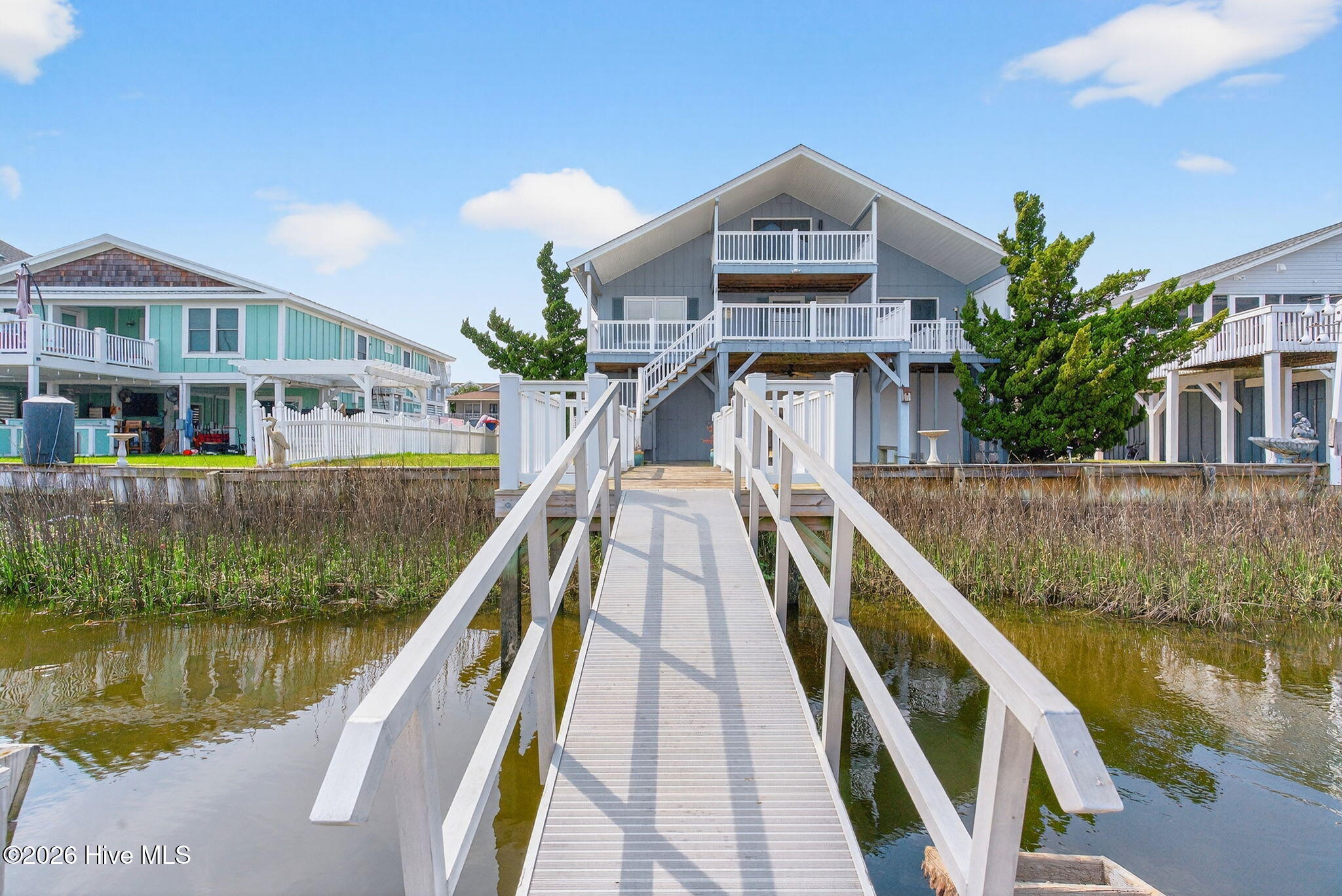 100548293 | Photo 37