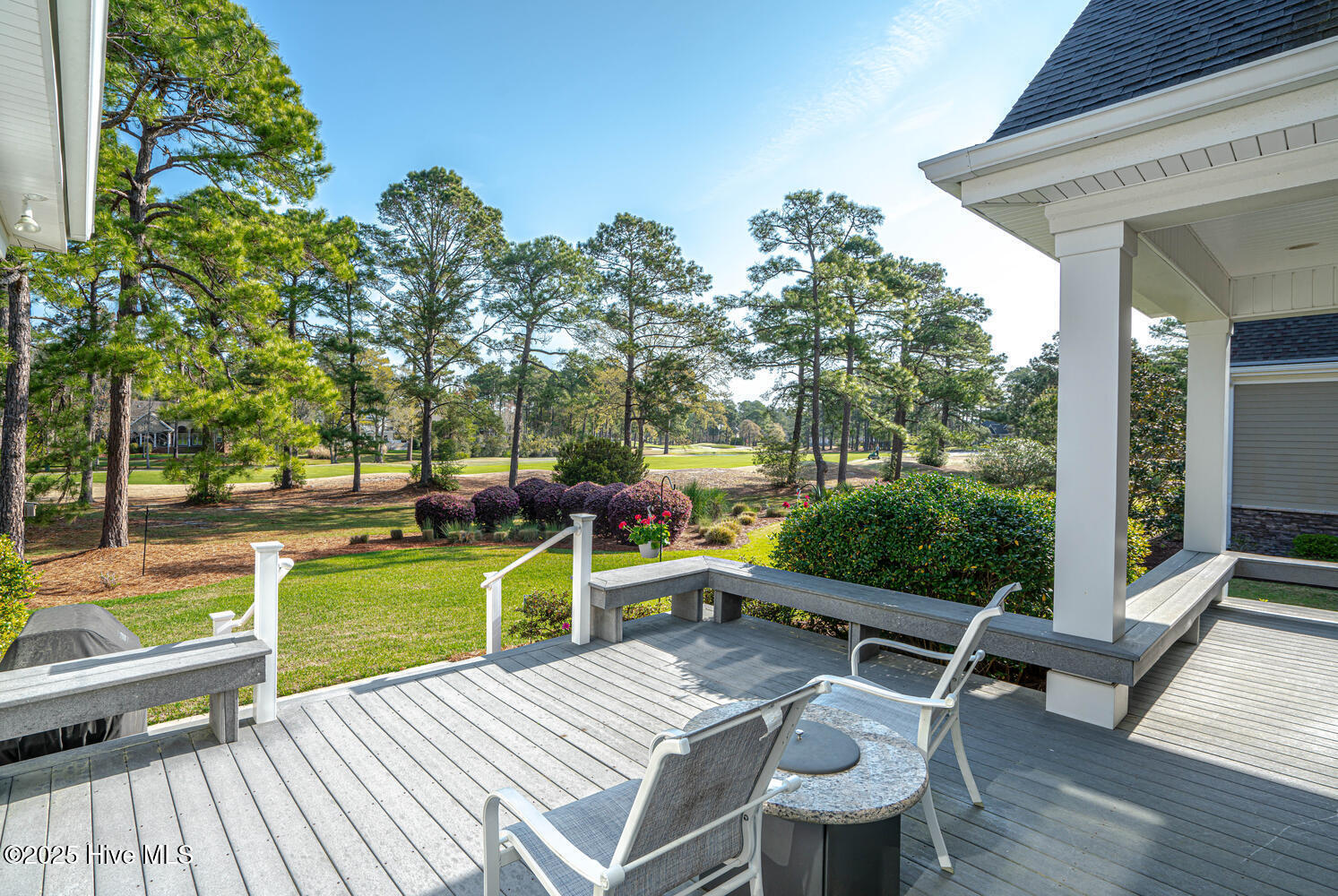 100547703 | Photo 49