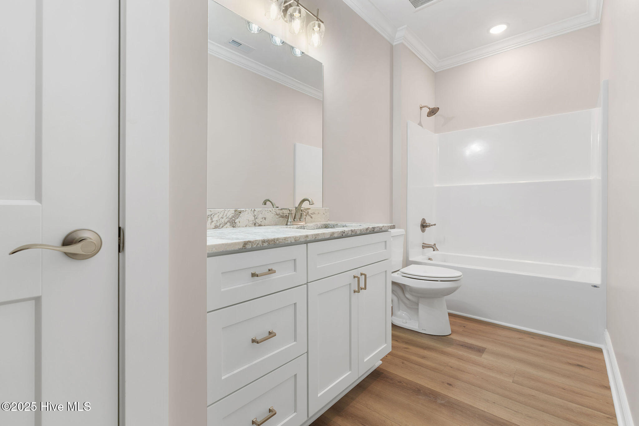 100524622 | Photo 40