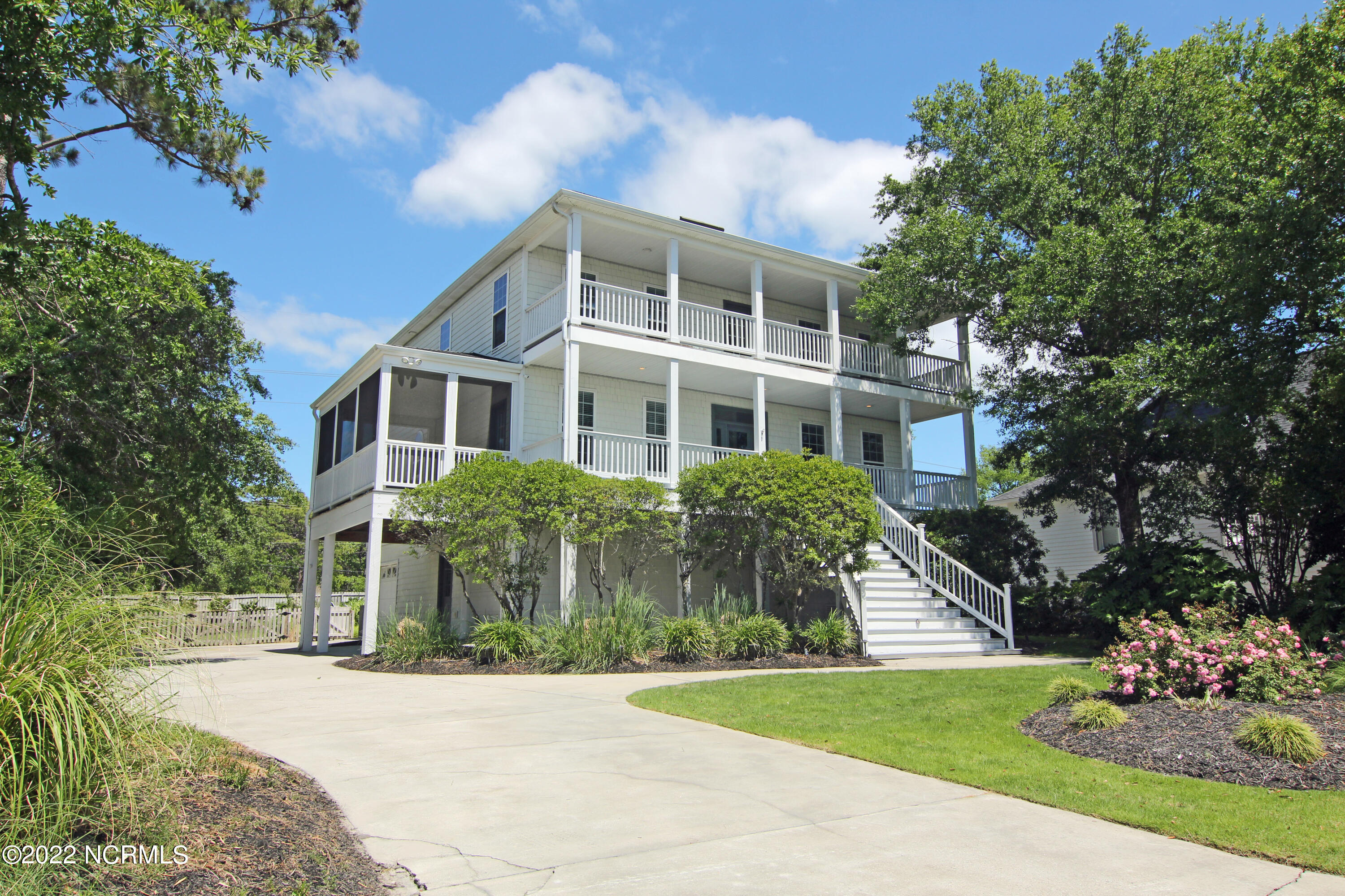 8811 Shipwatch Drive, Wilmington, NC 28412 Listing Photo  1
