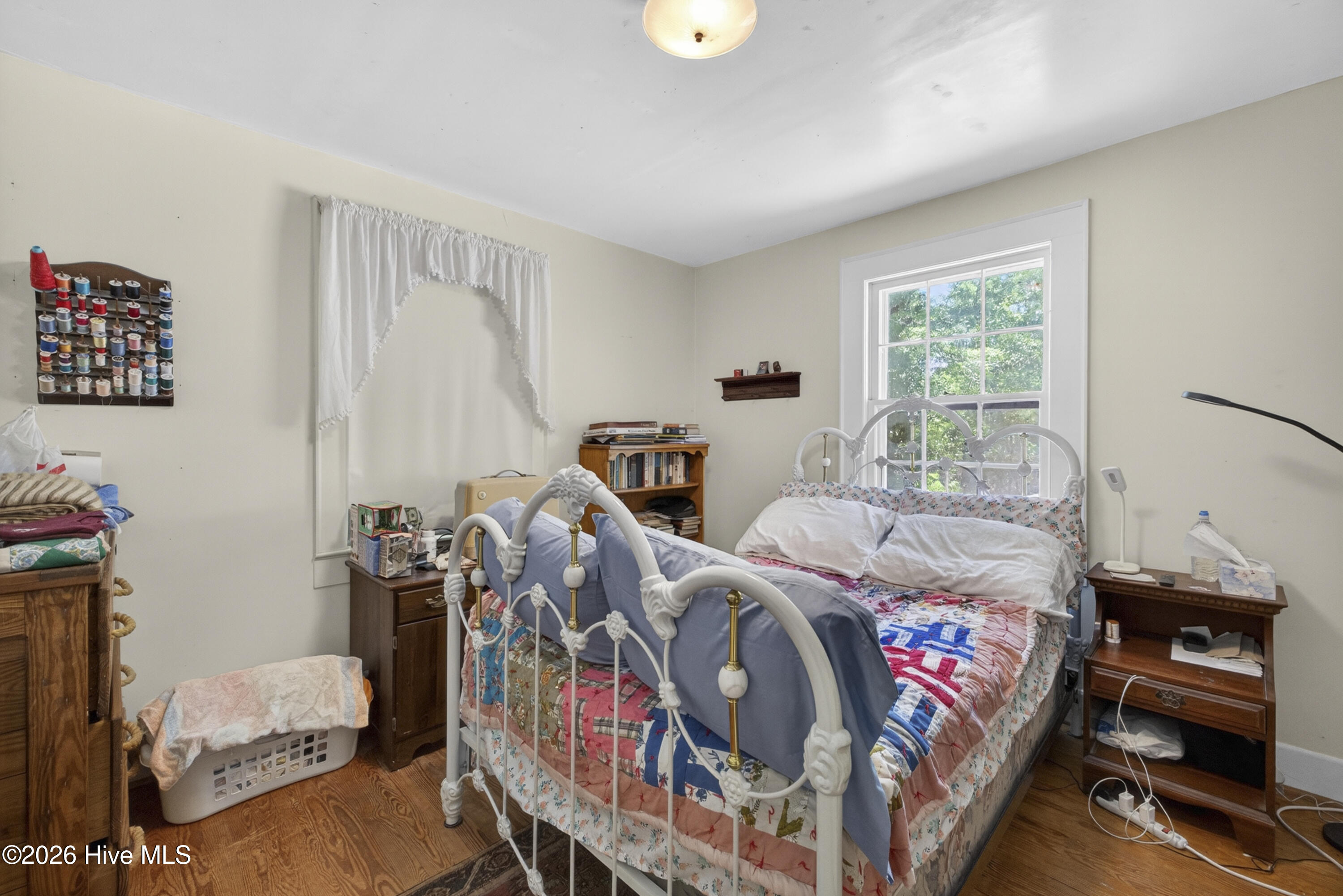 100569316 | Photo 38