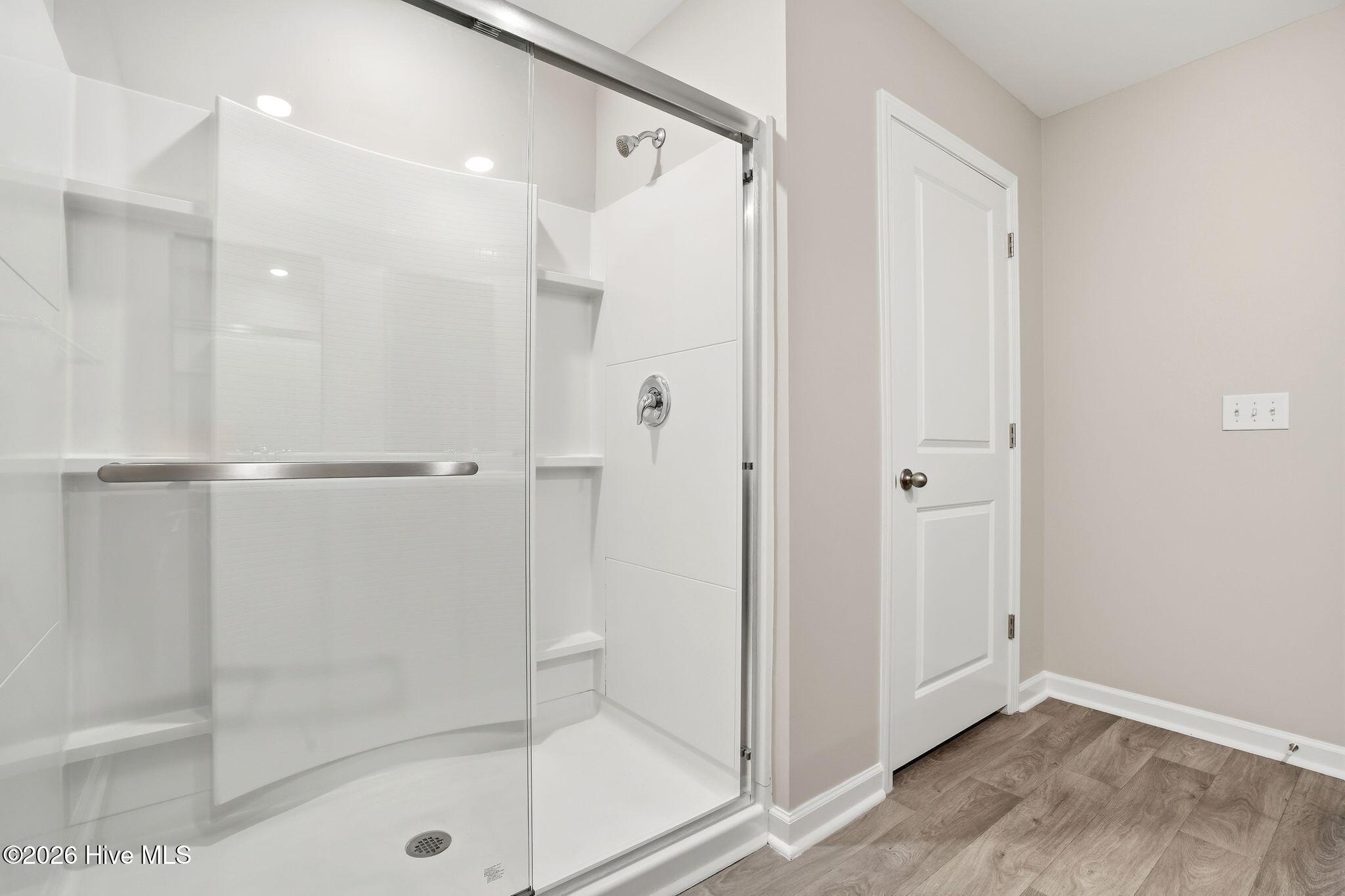 100558624 | Photo 36