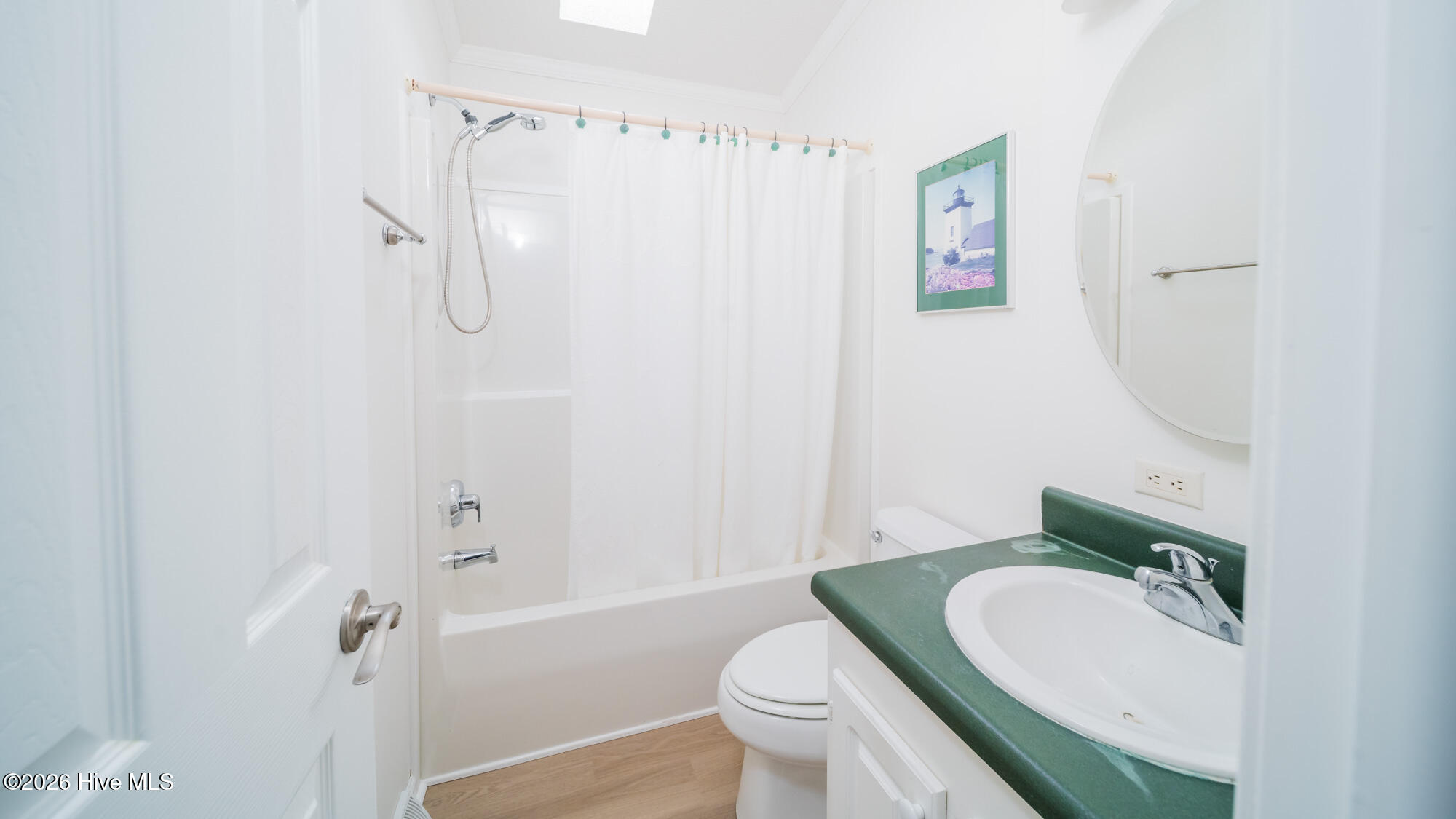 100530895 | Photo 33