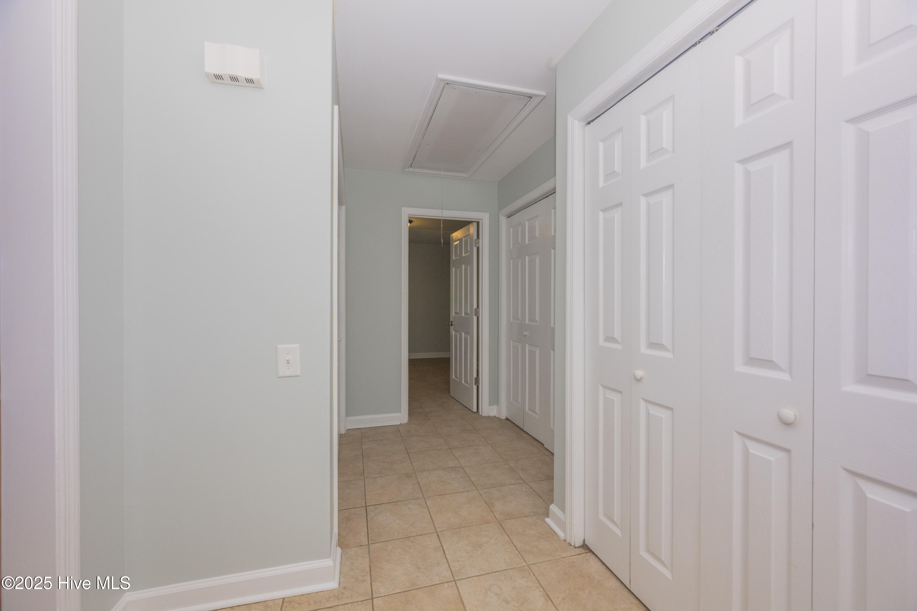 100523766 | Photo 43