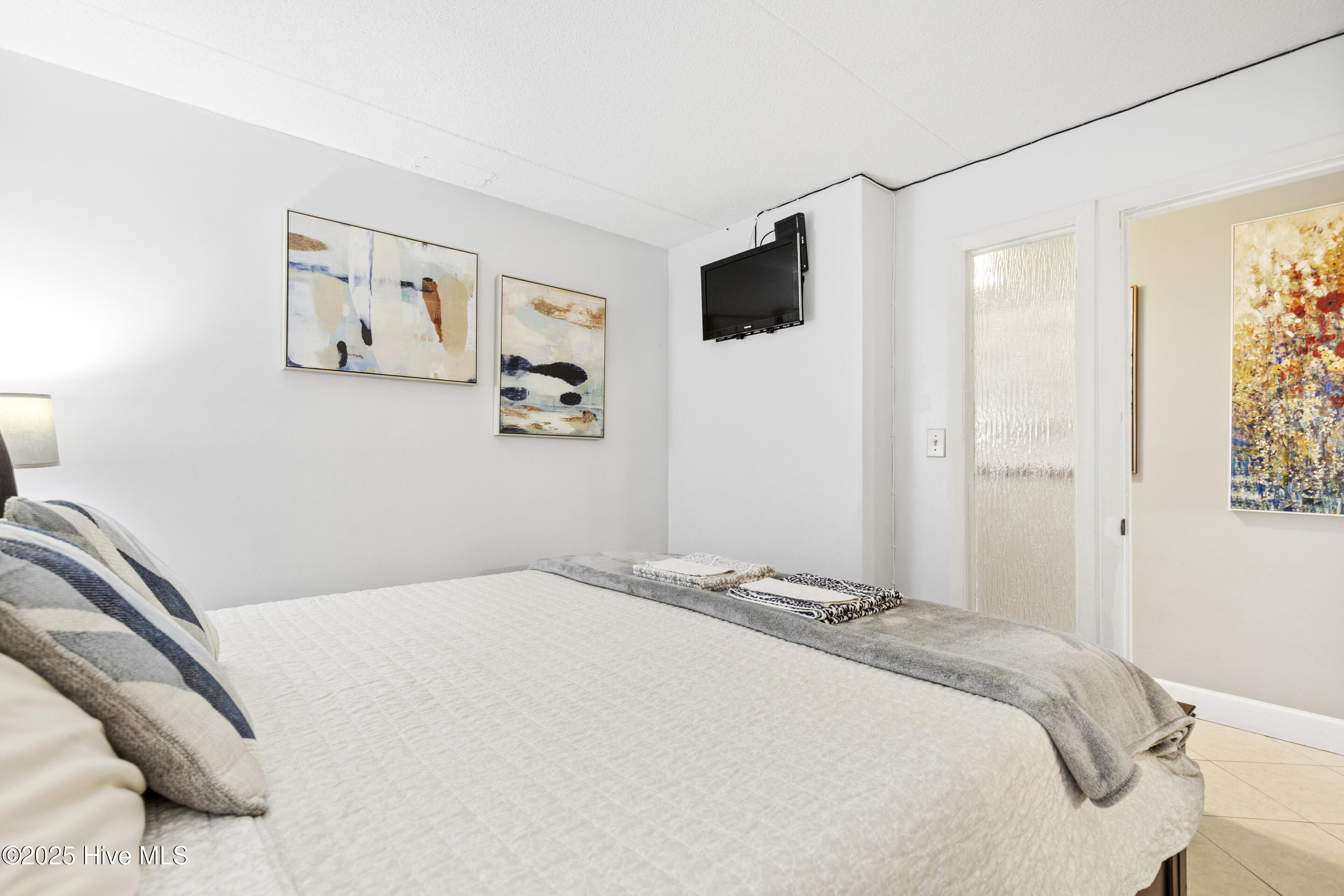 222 N Carolina Beach Avenue N Unit 102, Carolina Beach, NC 28428 – photo 13: mls-IMG_5498