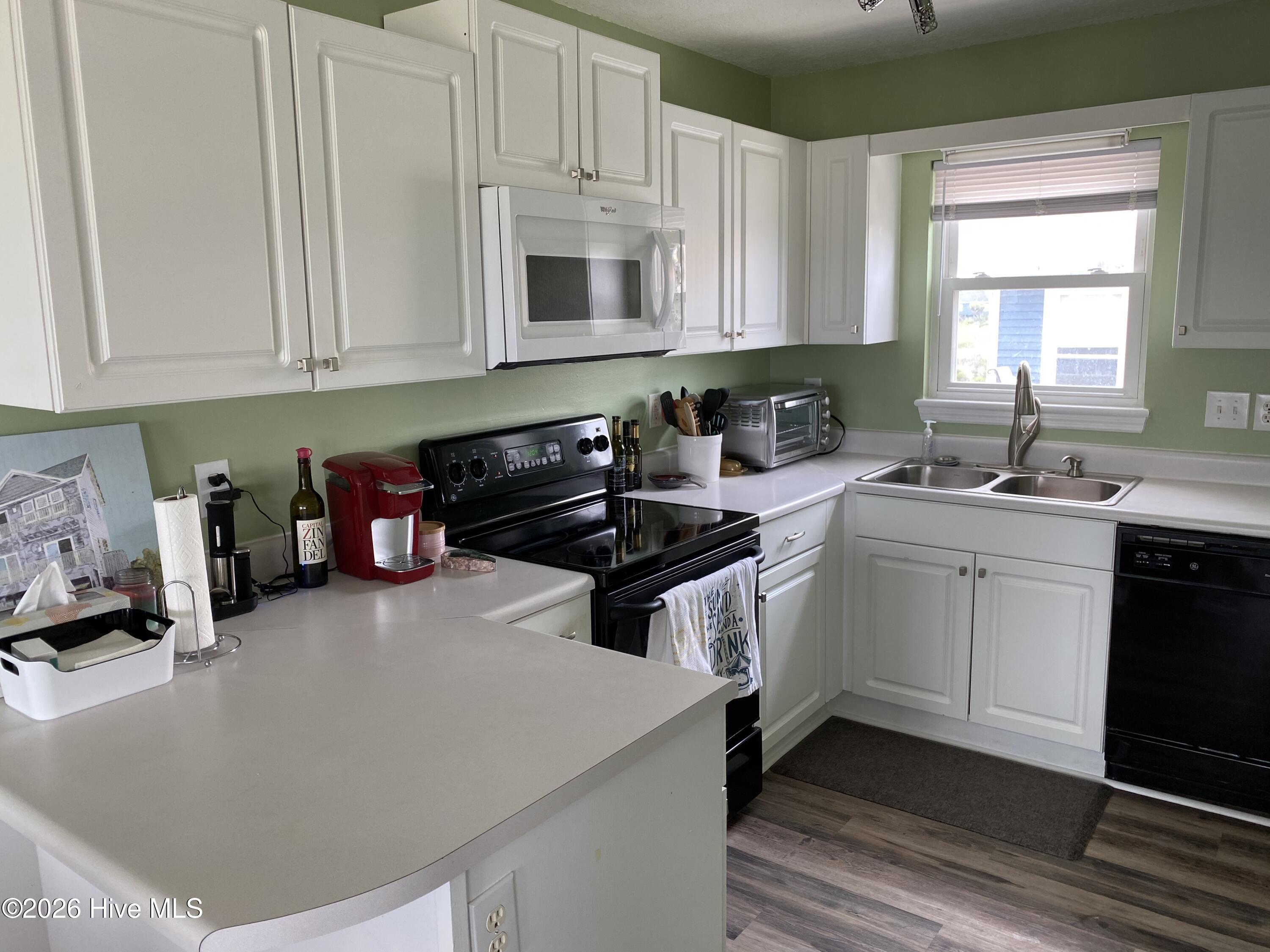 100563924 | Photo 10