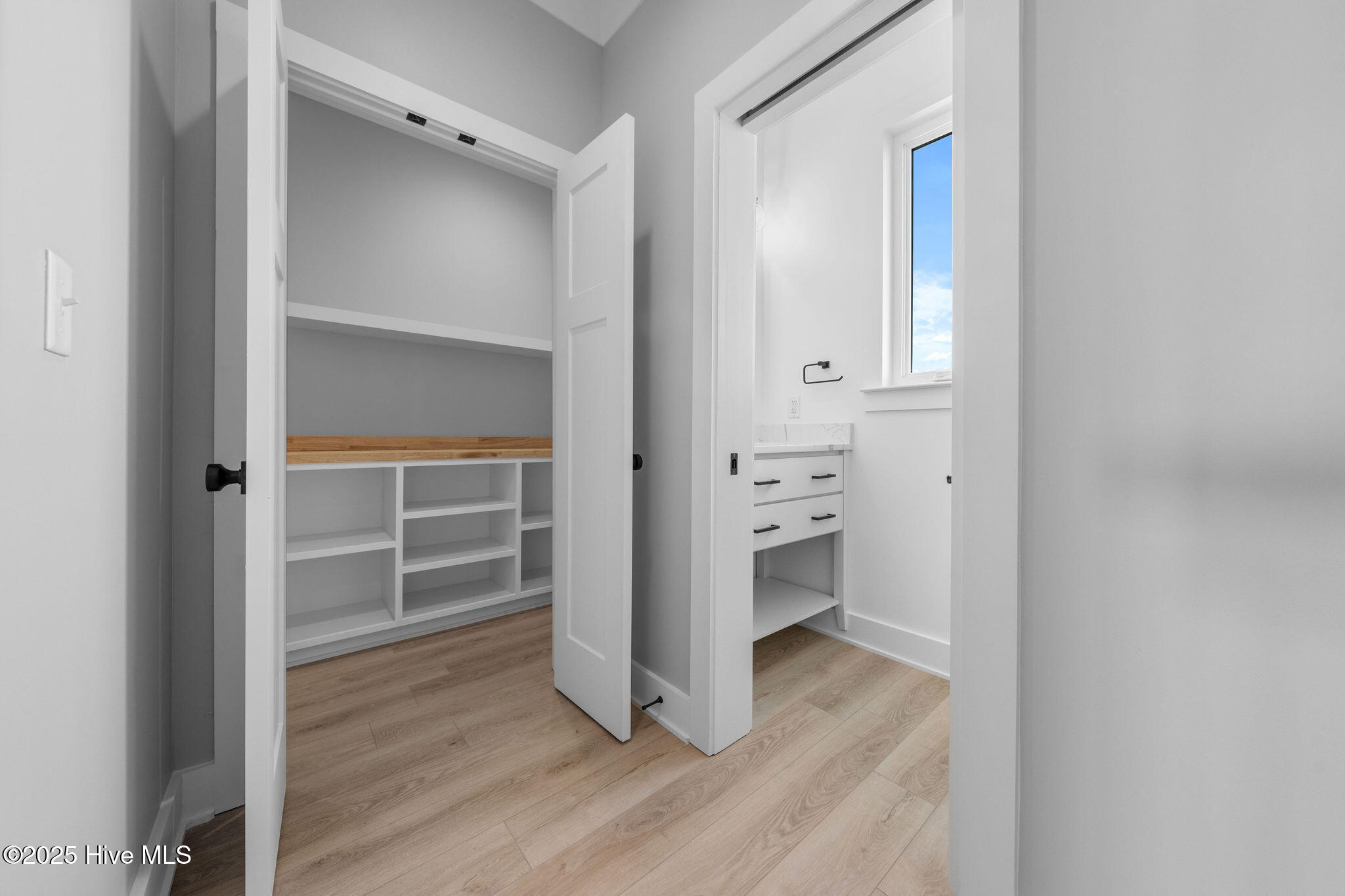 100493859 | Photo 12