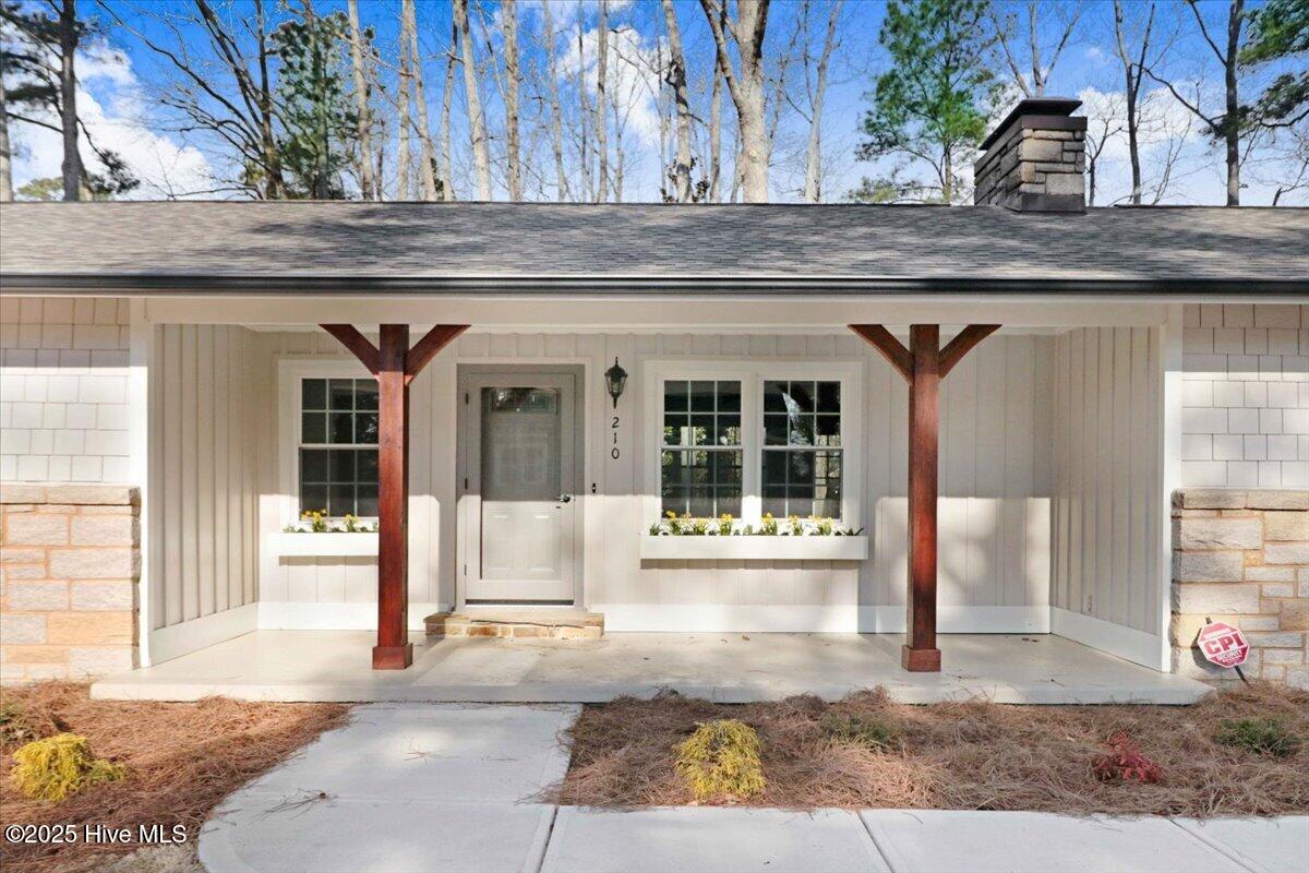 04-210 S General Lee Ave-4