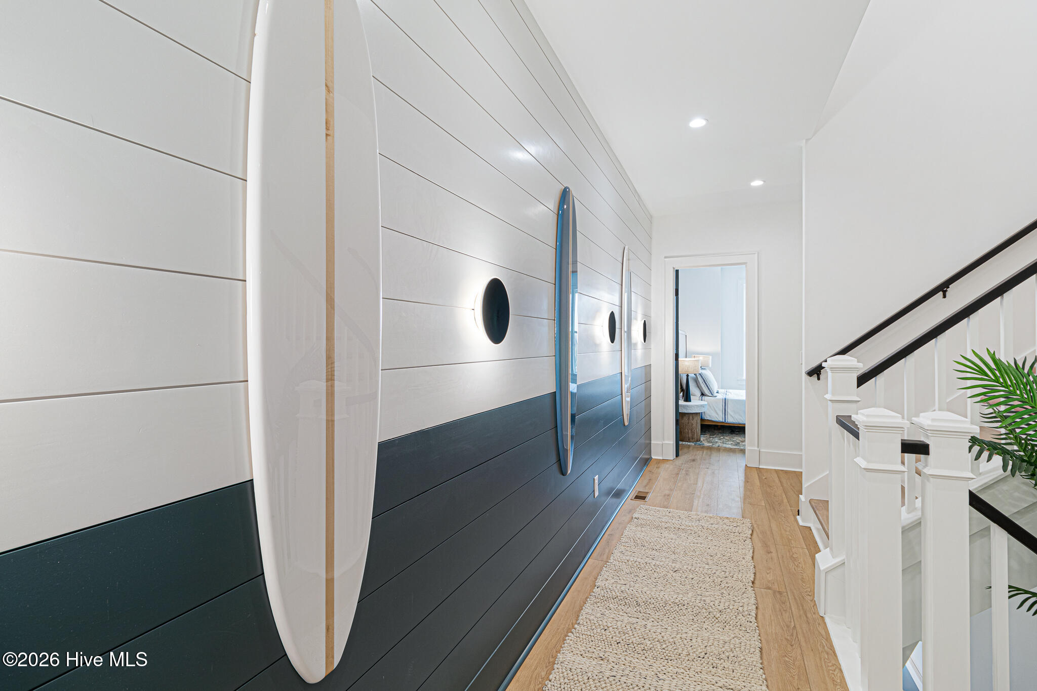 100556926 | Photo 29